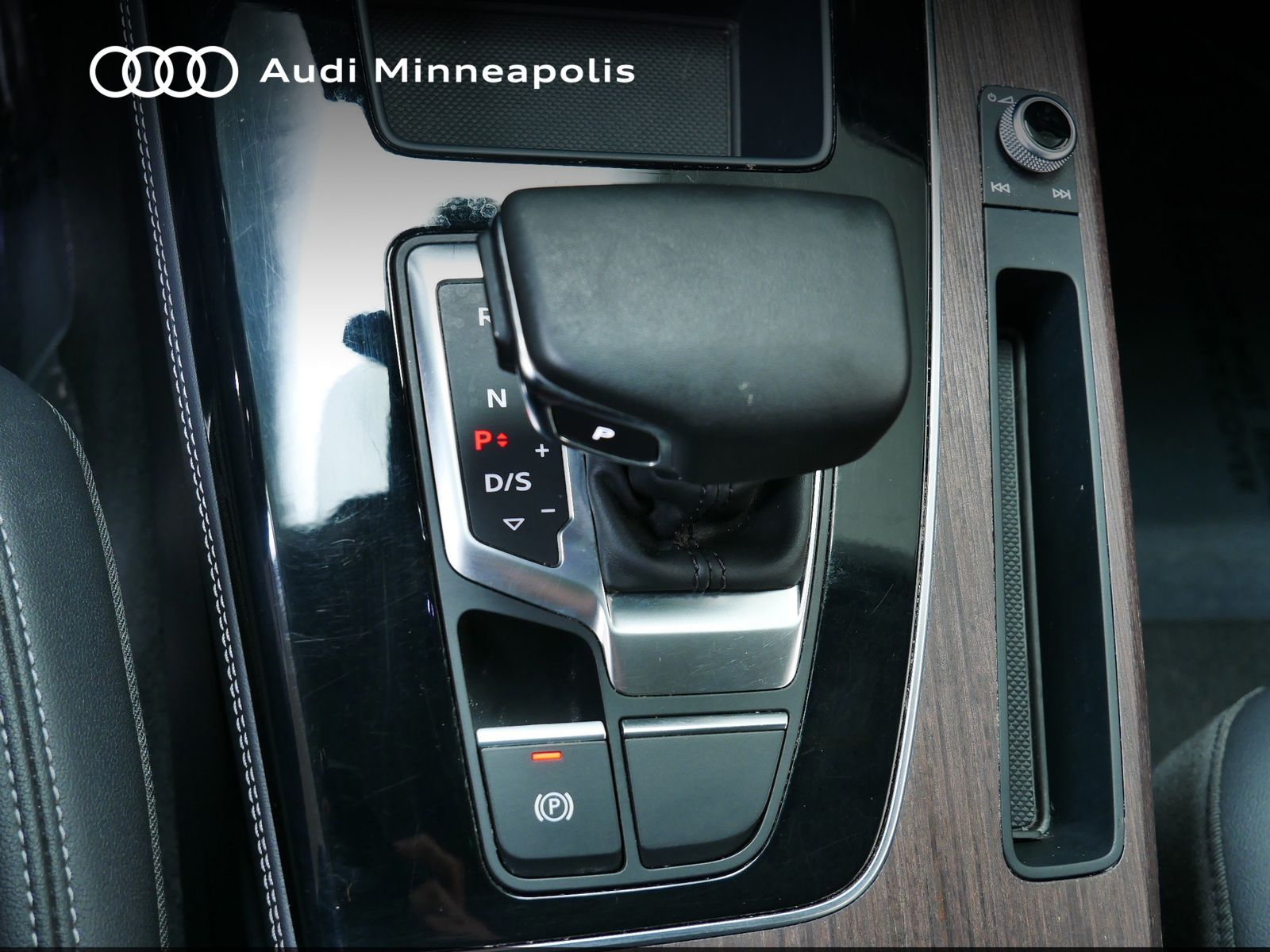 Thumbnail: 2023 Audi Q5 - 27