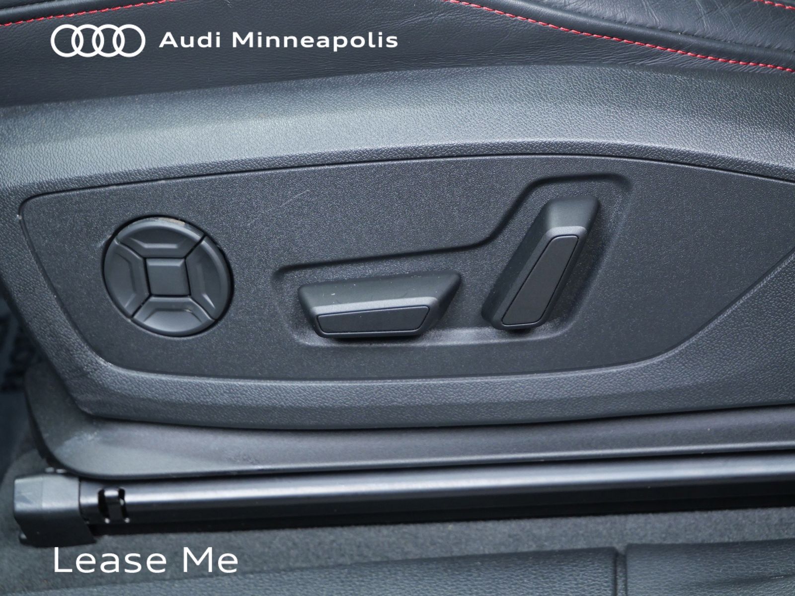 Thumbnail: 2025 Audi Q3 - 13