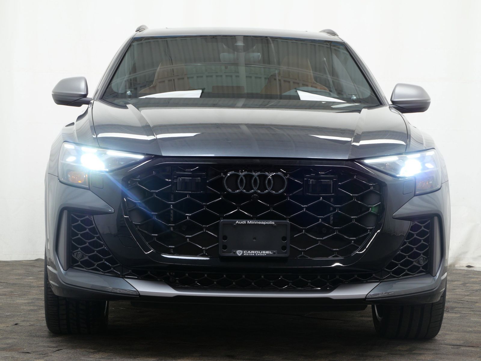 Thumbnail: 2026 Audi RS Q8 - 9