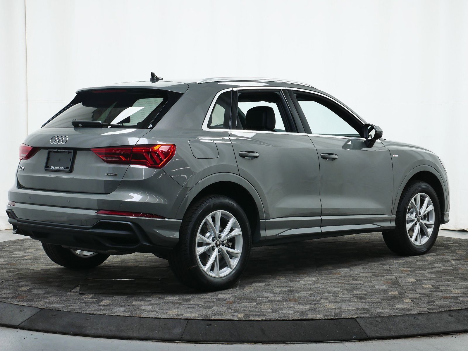 Thumbnail: 2025 Audi Q3 - 6