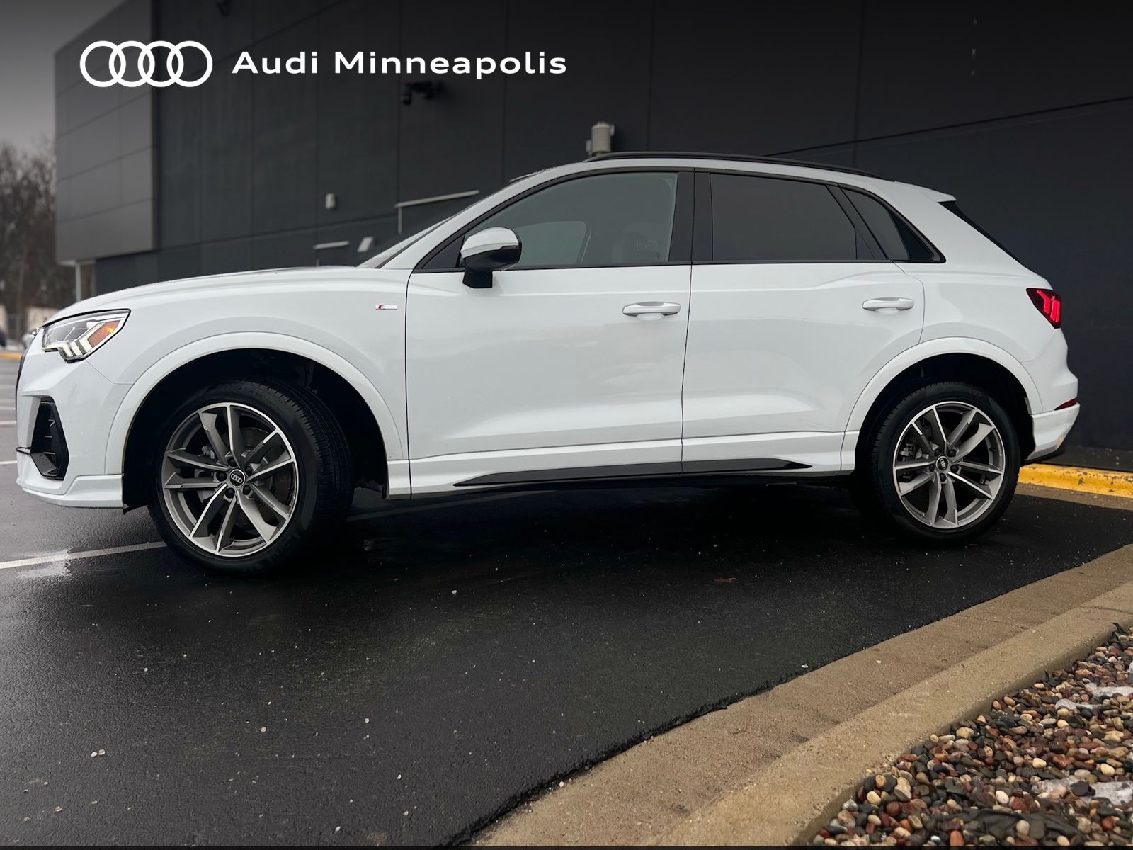 Thumbnail: 2025 Audi Q3 - 3