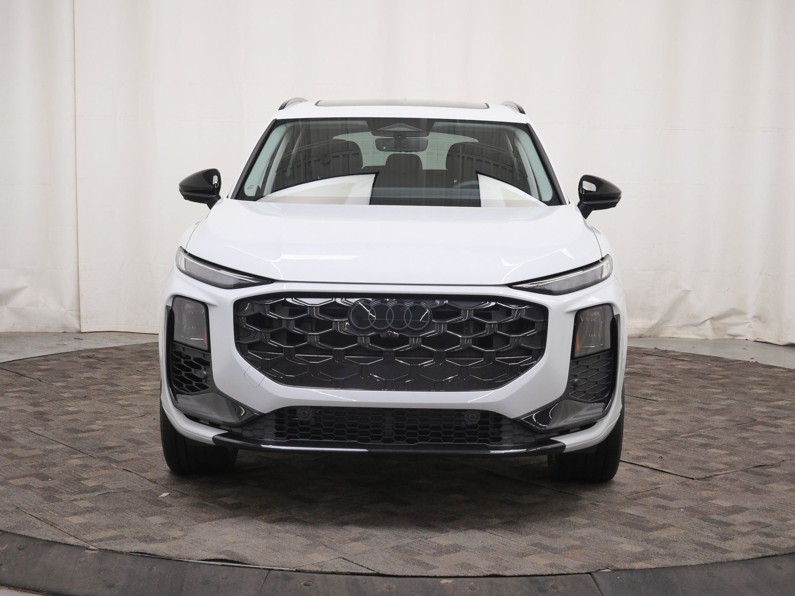 Thumbnail: 2026 Audi Q3 - 9