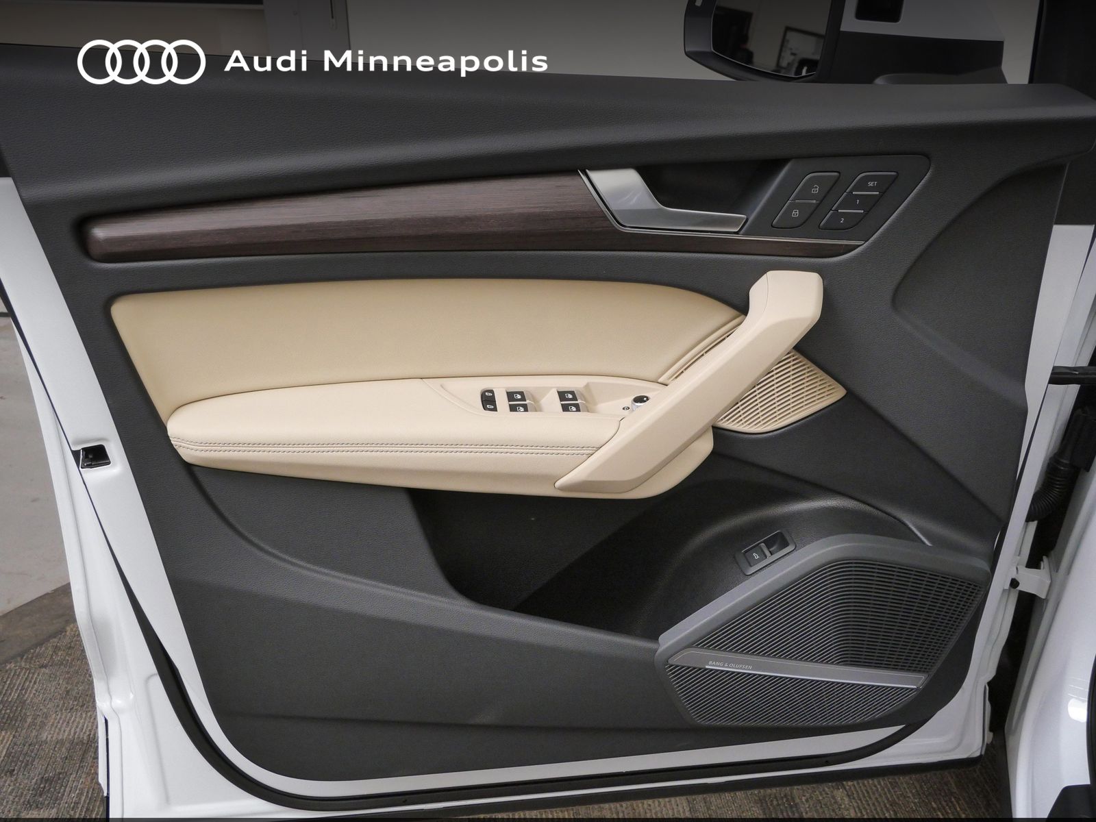 Thumbnail: 2023 Audi Q5 - 13