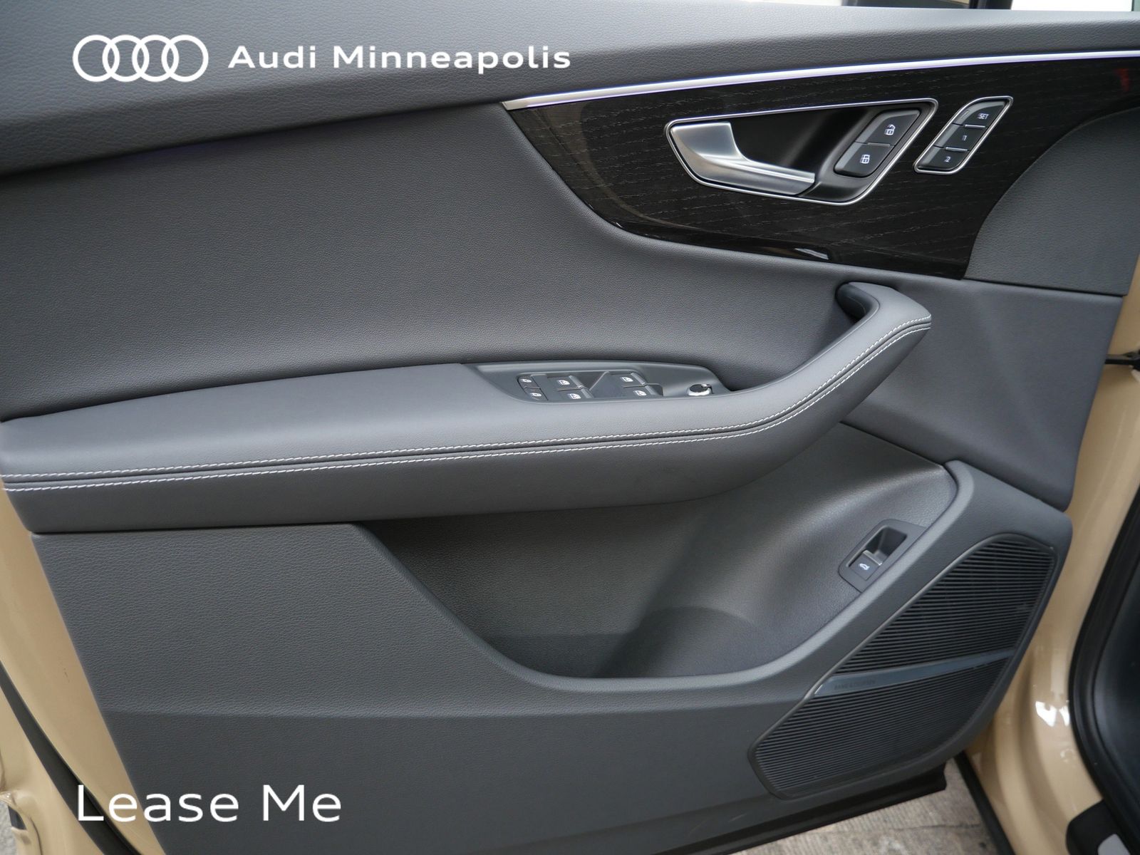 Thumbnail: 2025 Audi Q7 - 12