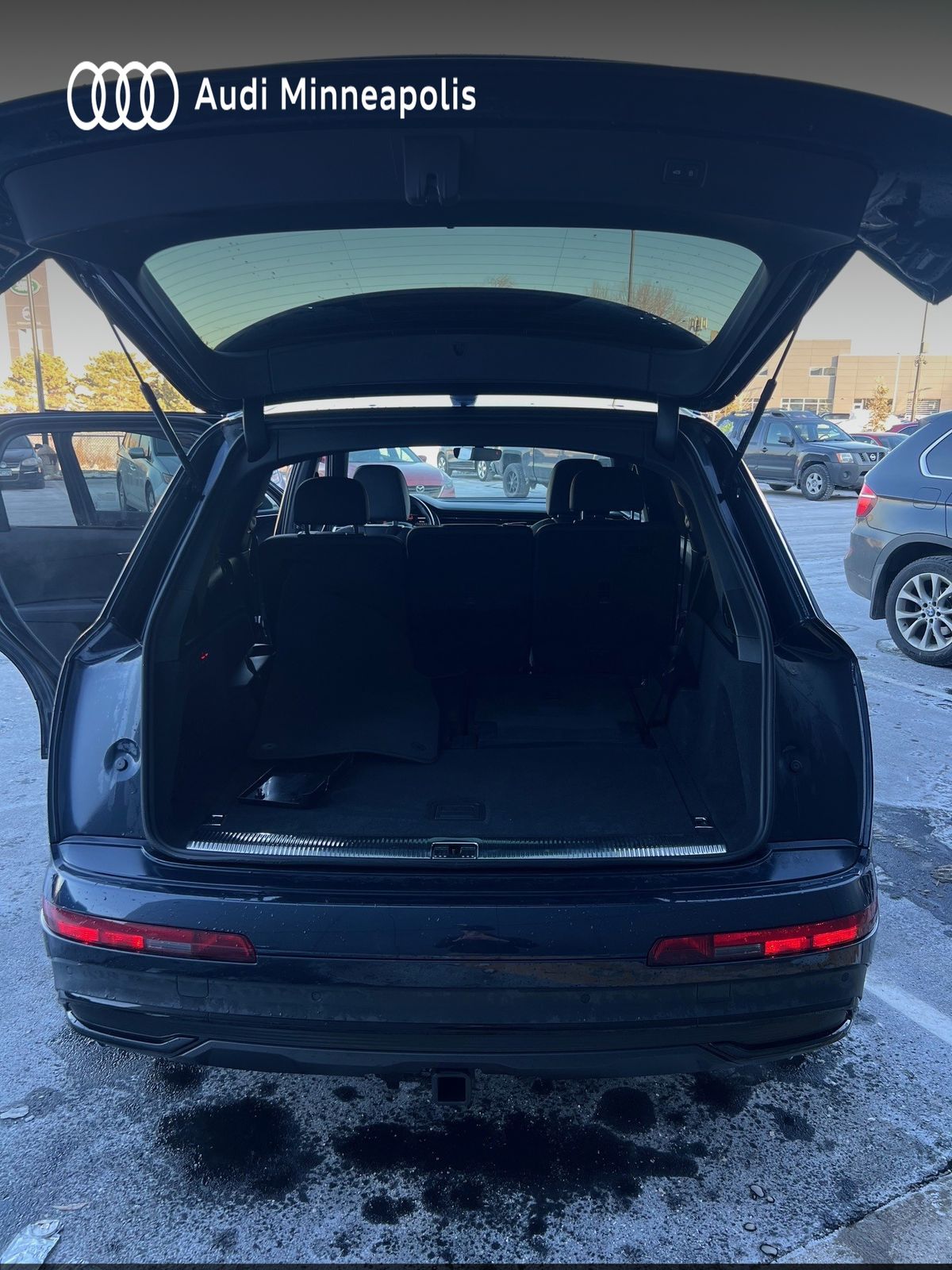 Thumbnail: 2023 Audi Q7 - 21