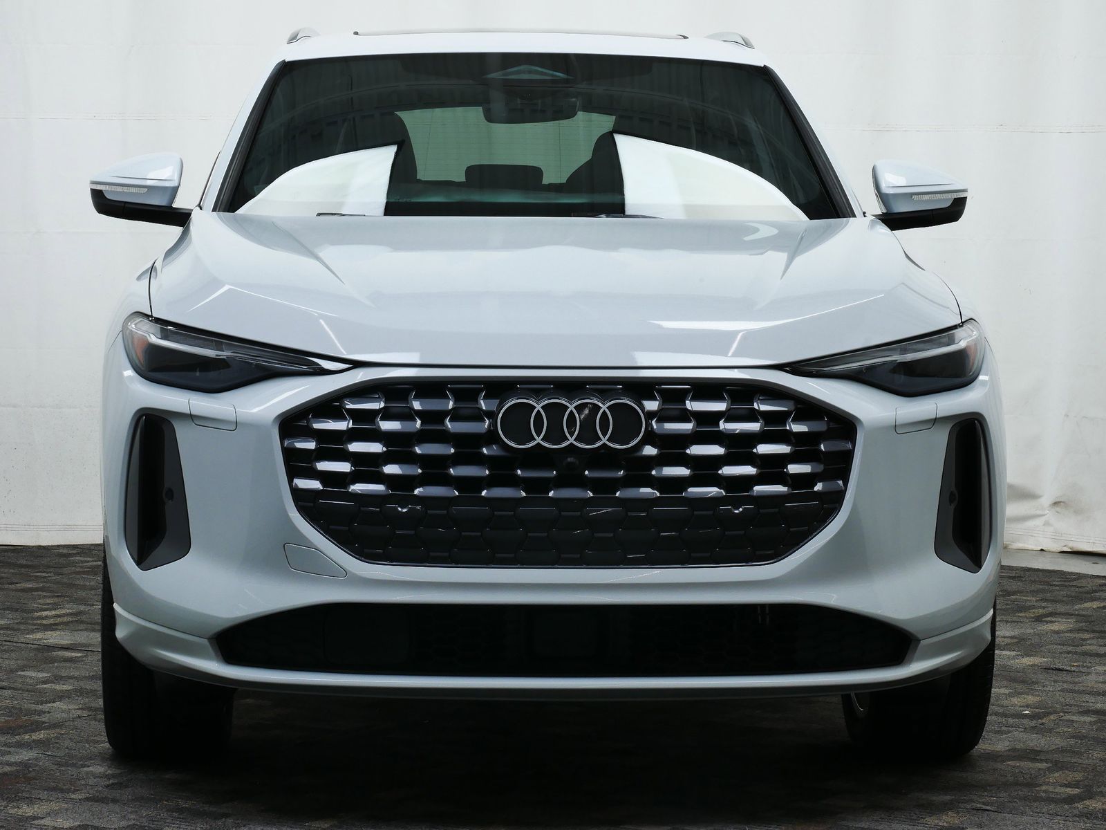 Thumbnail: 2025 Audi Q5 - 9