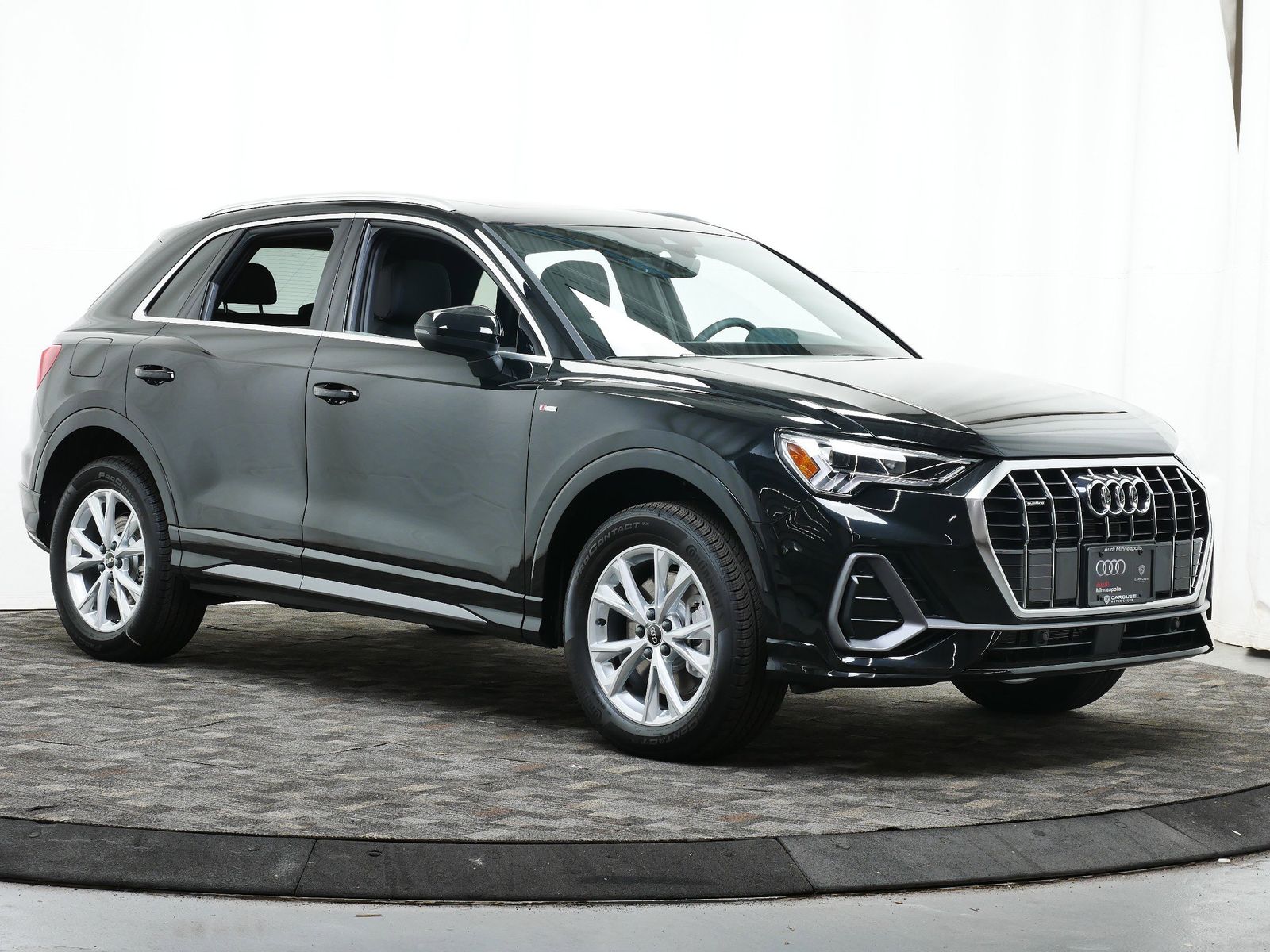 Thumbnail: 2025 Audi Q3 - 8