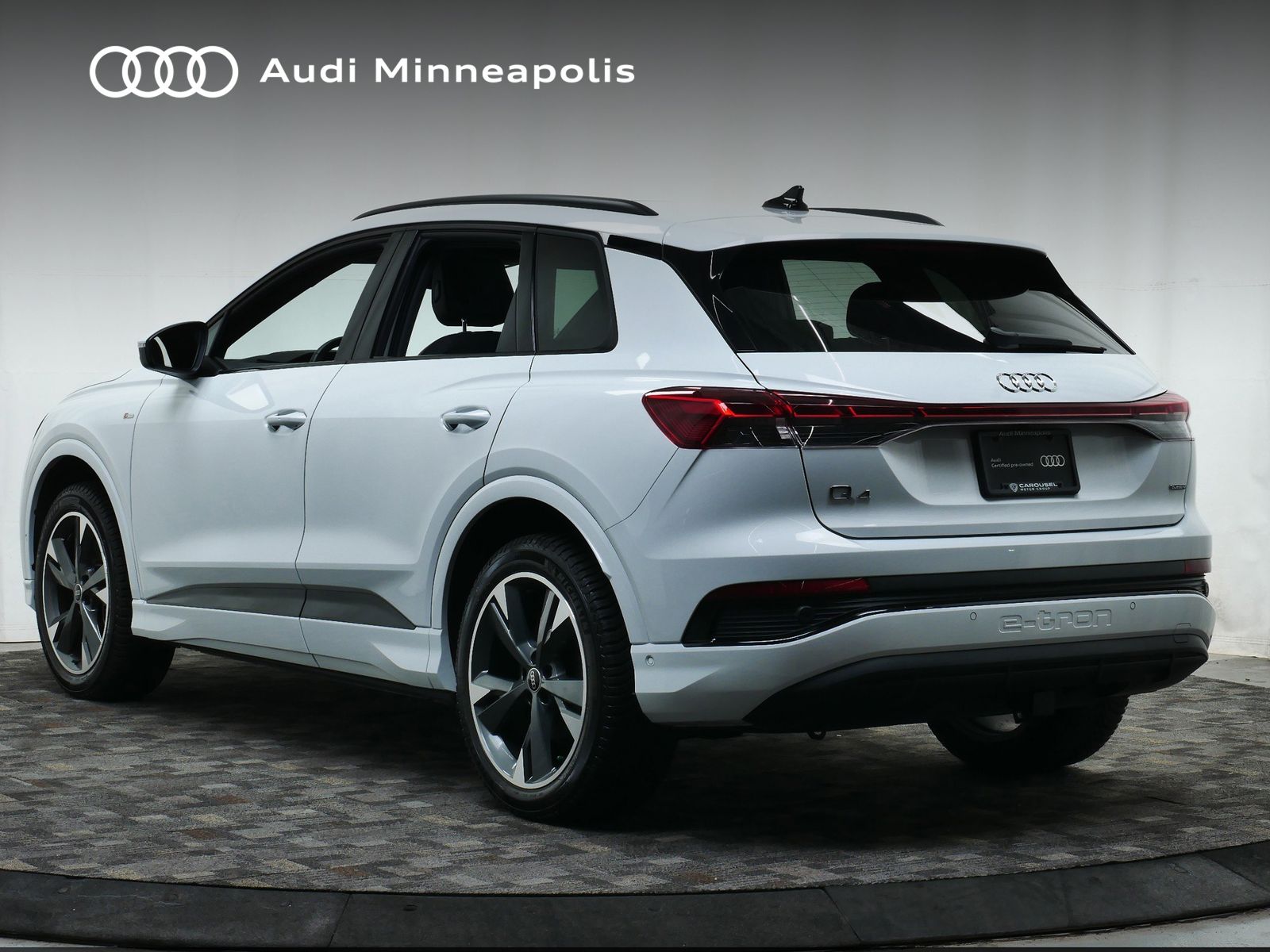 Thumbnail: 2023 Audi Q4 e-tron - 5