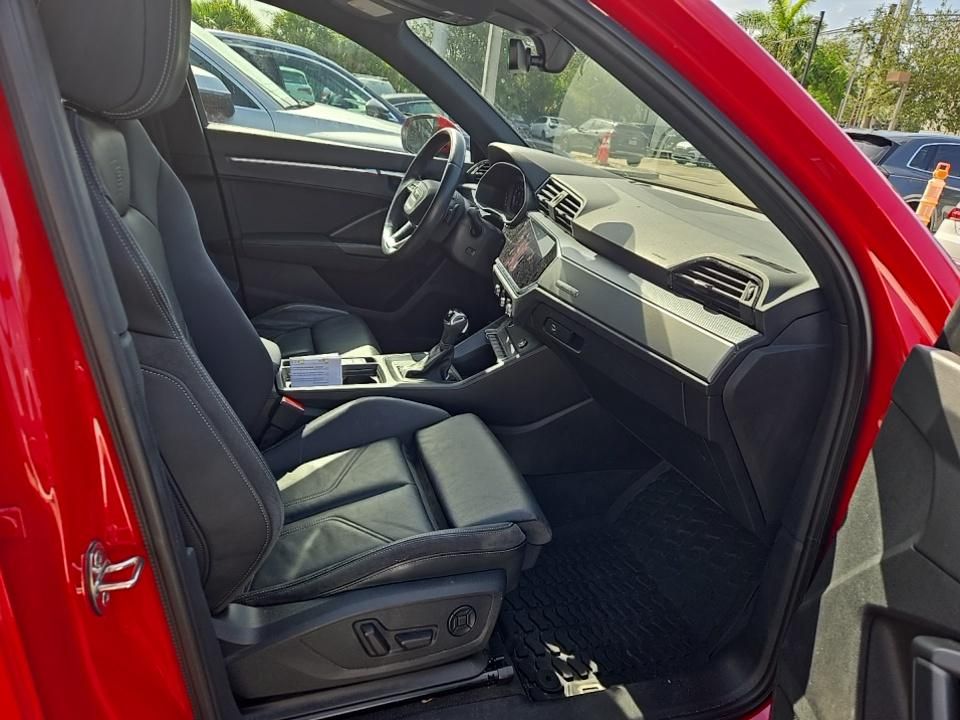 Thumbnail: 2021 Audi Q3 - 8