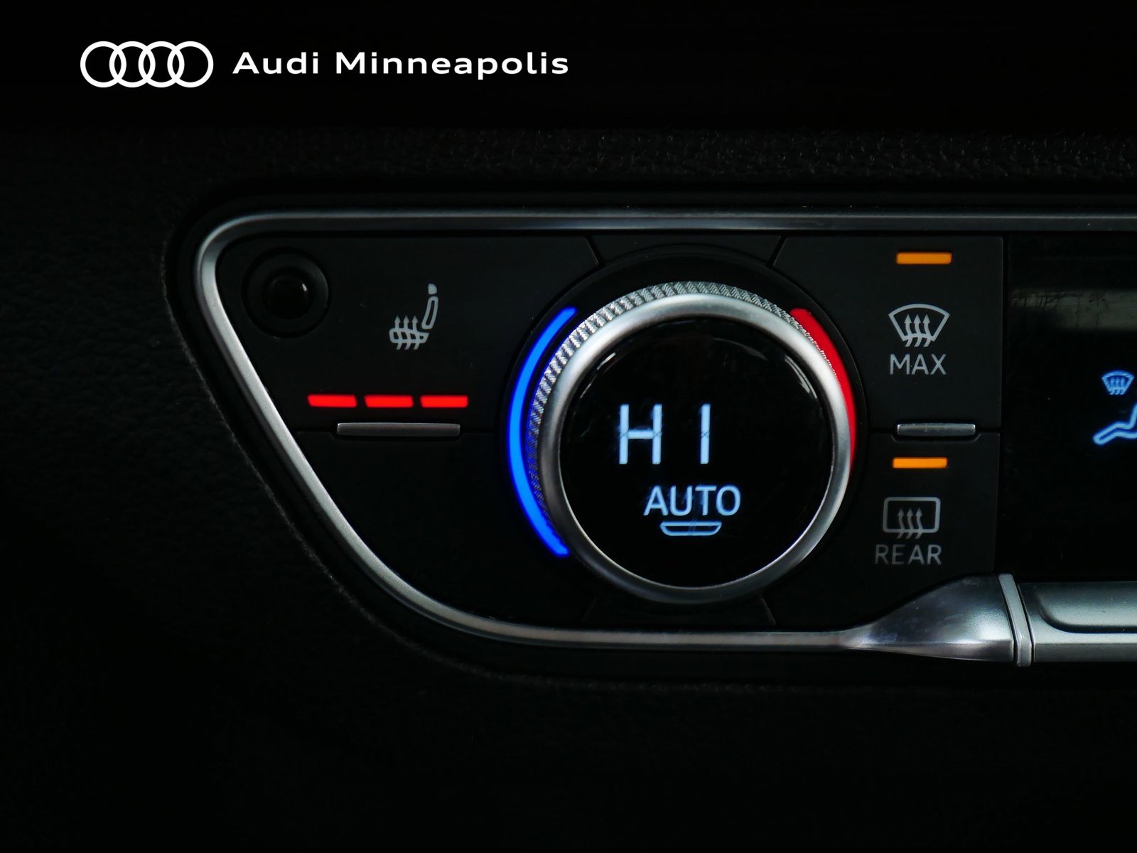 Thumbnail: 2023 Audi Q5 - 32