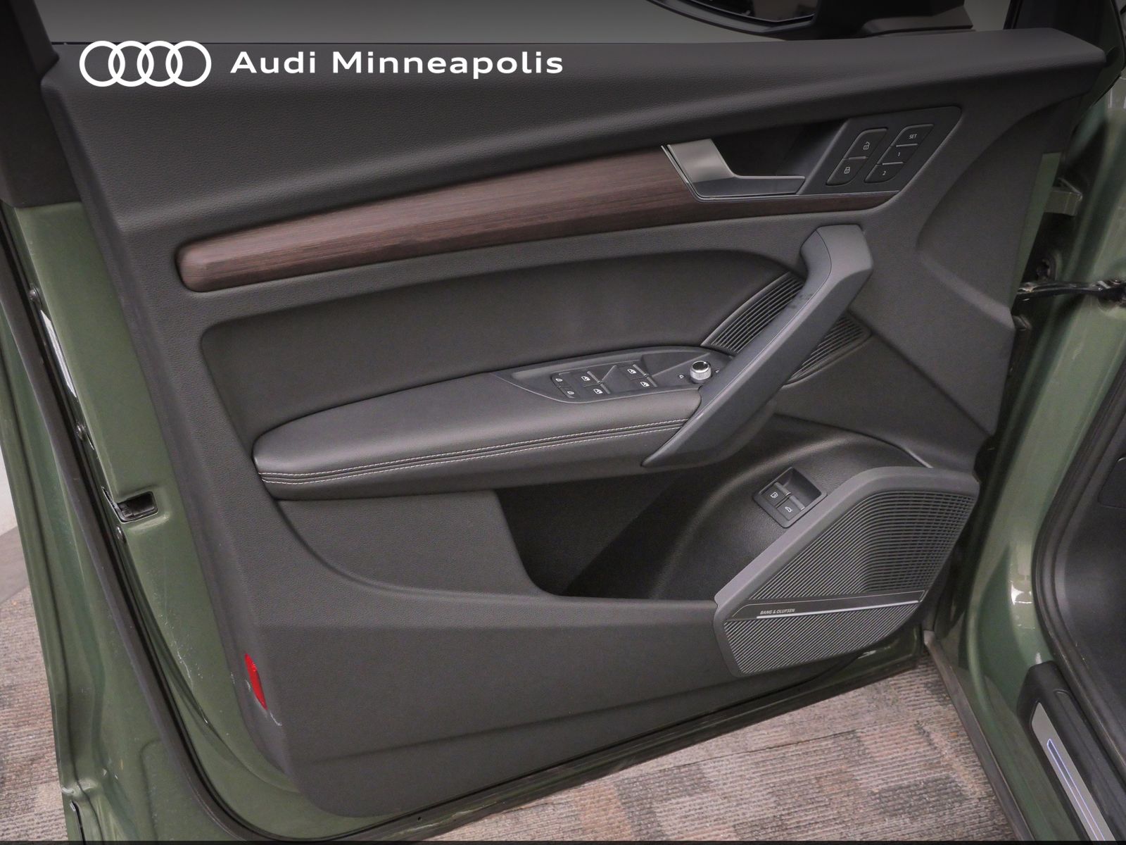 Thumbnail: 2023 Audi Q5 - 13