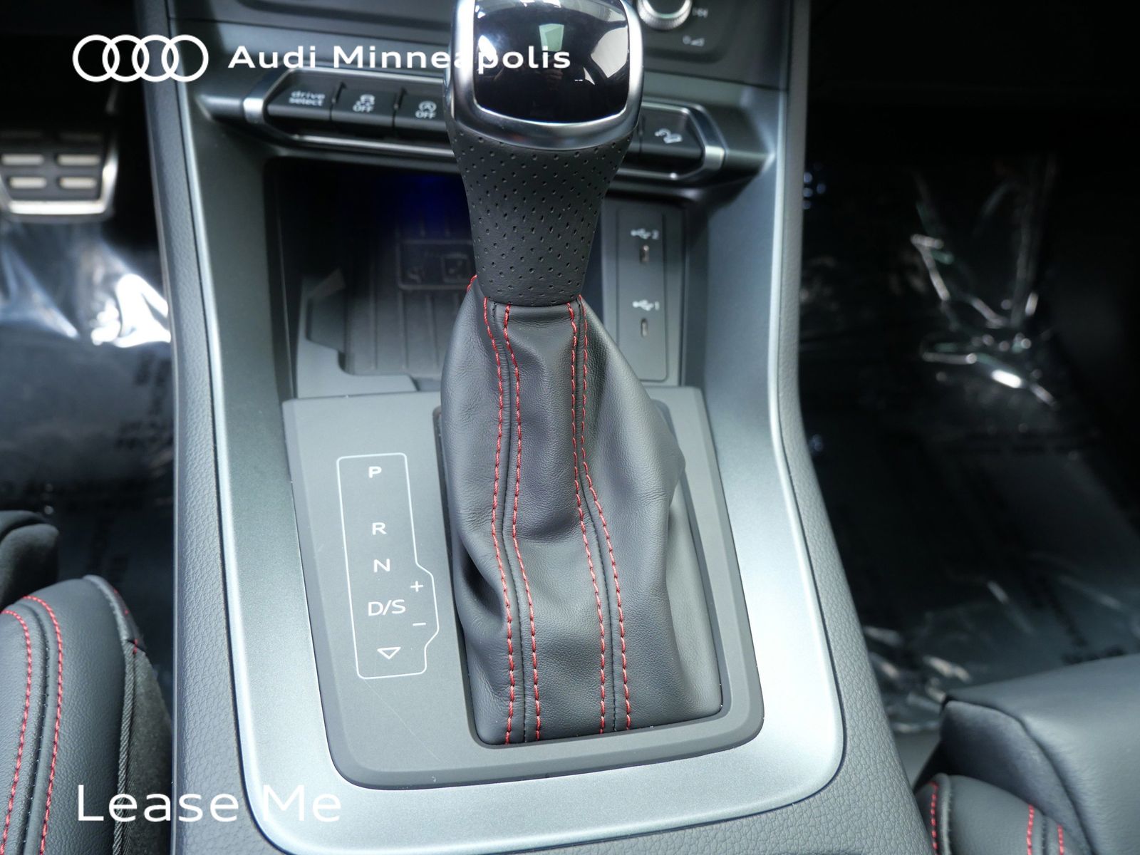 Thumbnail: 2025 Audi Q3 - 20