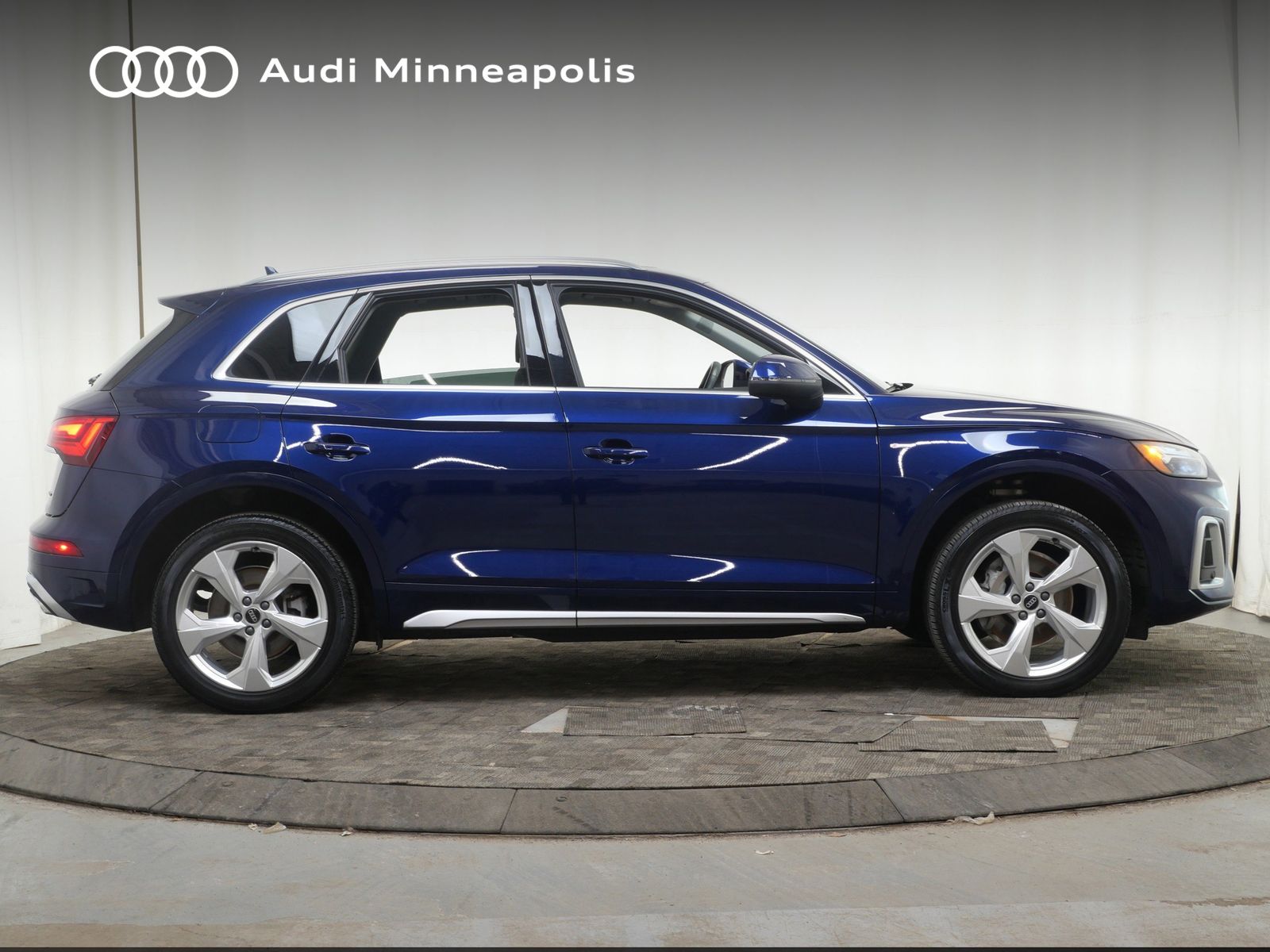 Thumbnail: 2022 Audi Q5 - 9