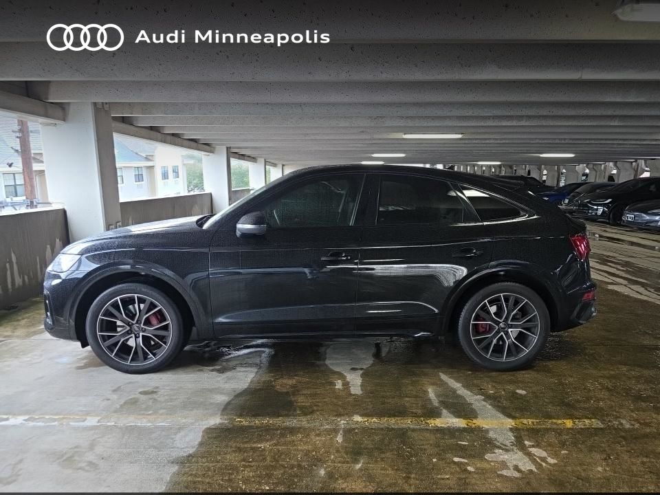 Thumbnail: 2023 Audi SQ5 - 11