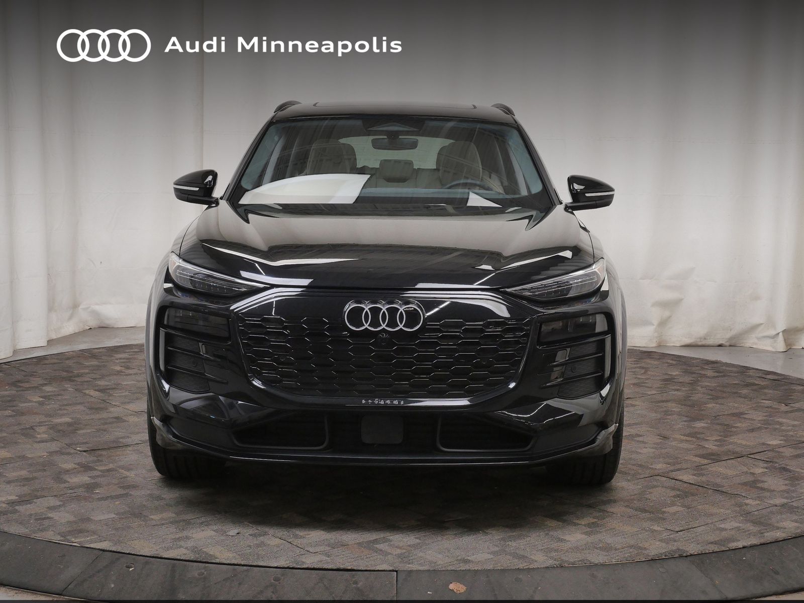 Thumbnail: 2025 Audi Q6 e-tron - 10