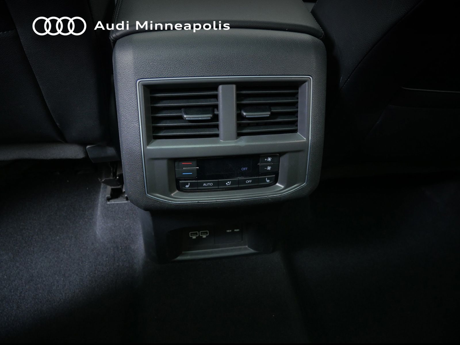 Thumbnail: 2019 Volkswagen Atlas - 16