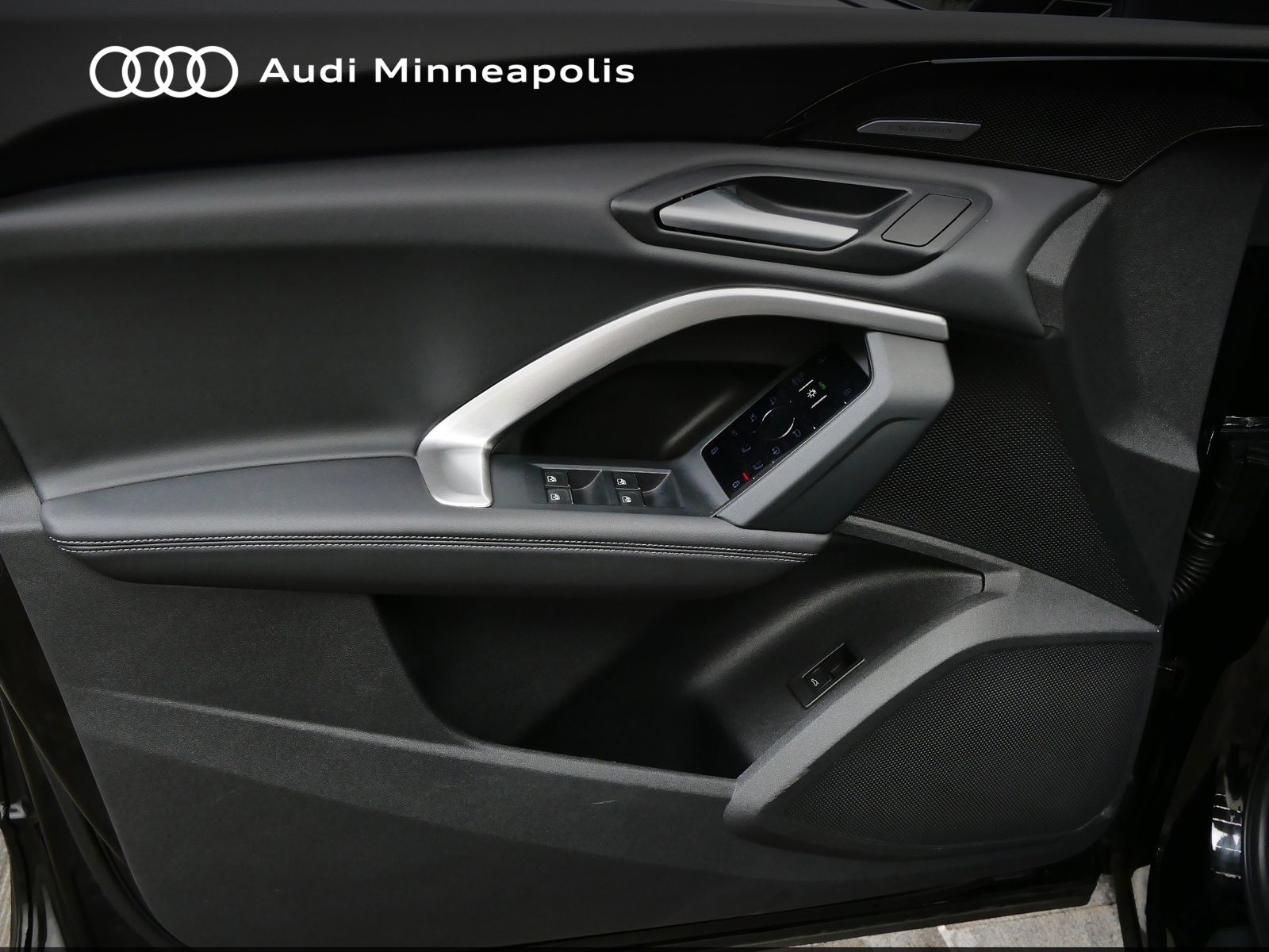 Thumbnail: 2025 Audi Q5 - 12