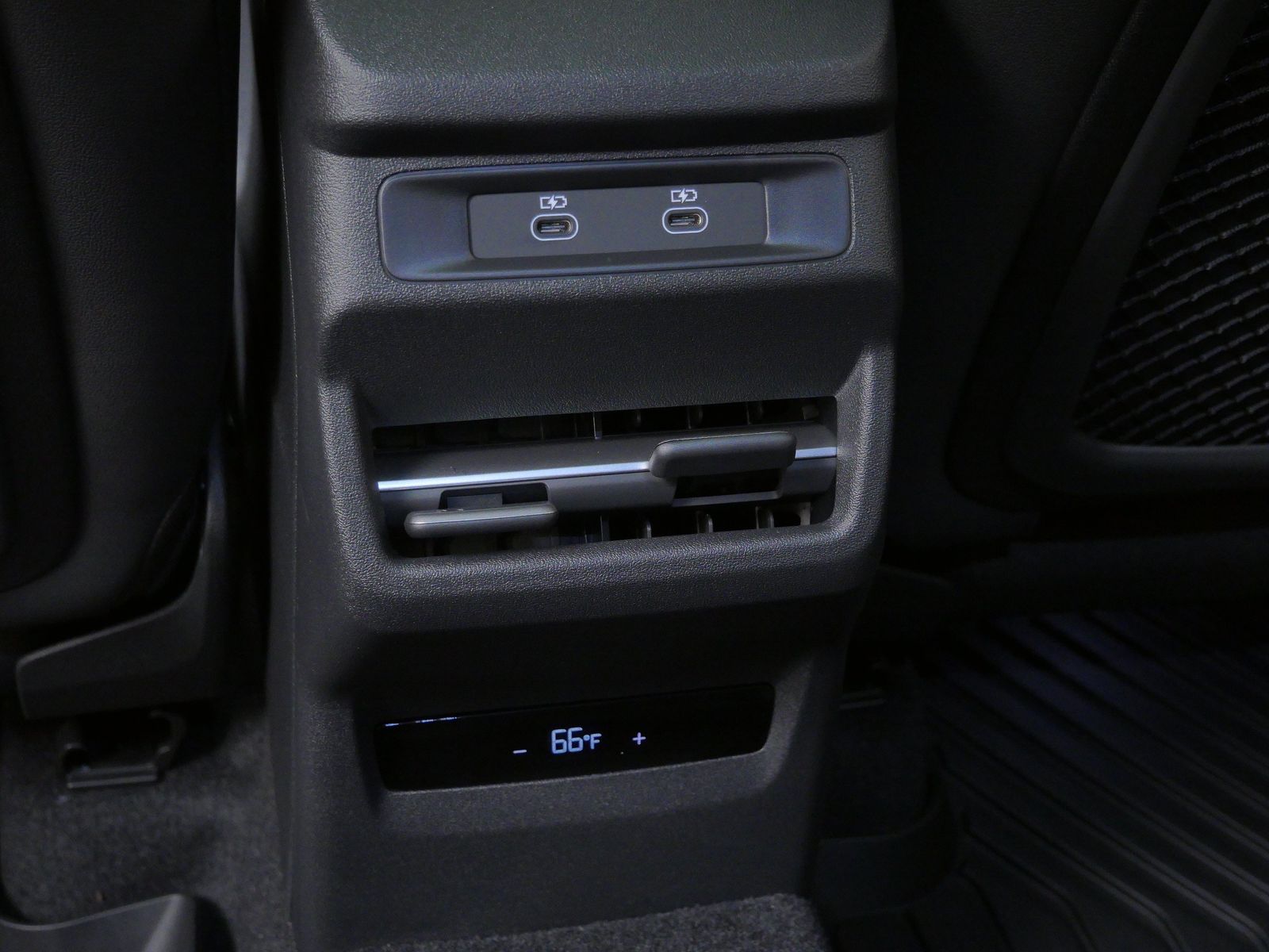 Thumbnail: 2026 Audi Q3 - 14