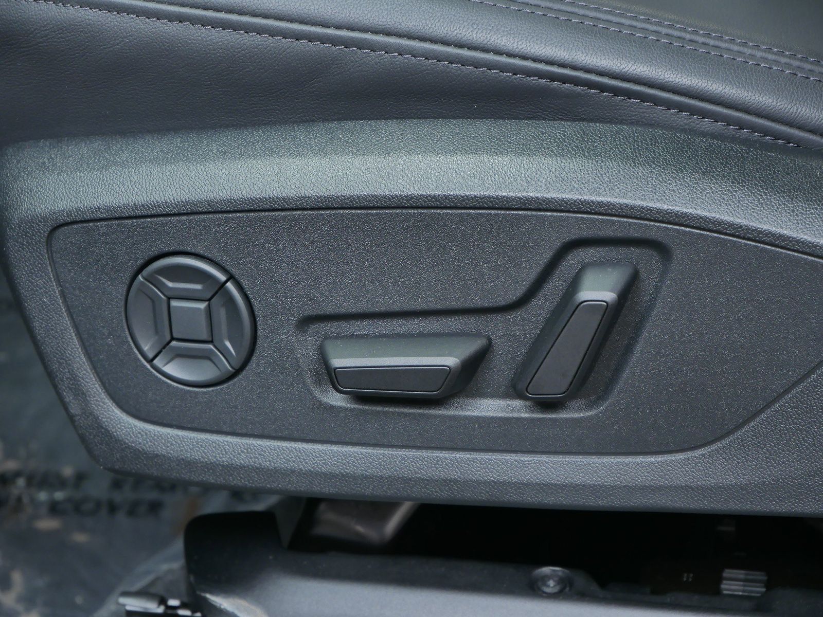 Thumbnail: 2025 Audi Q3 - 10