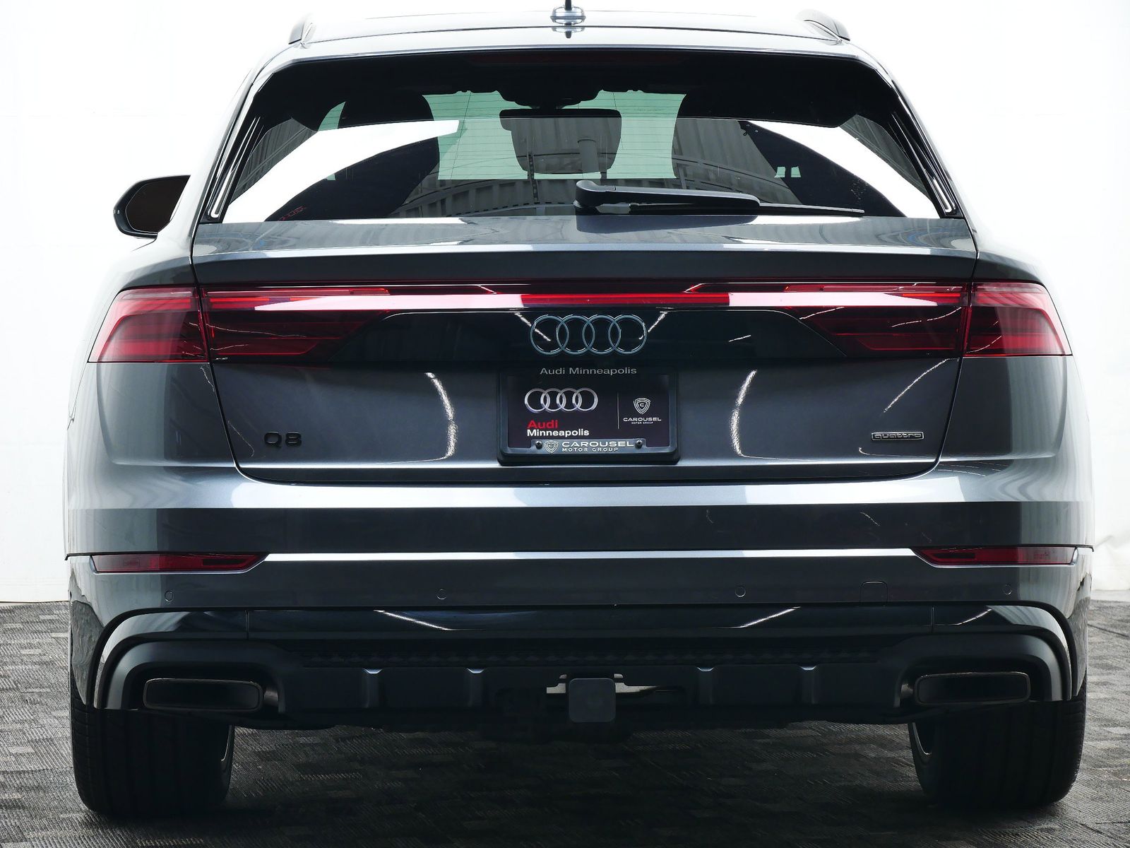 Thumbnail: 2025 Audi Q8 - 5