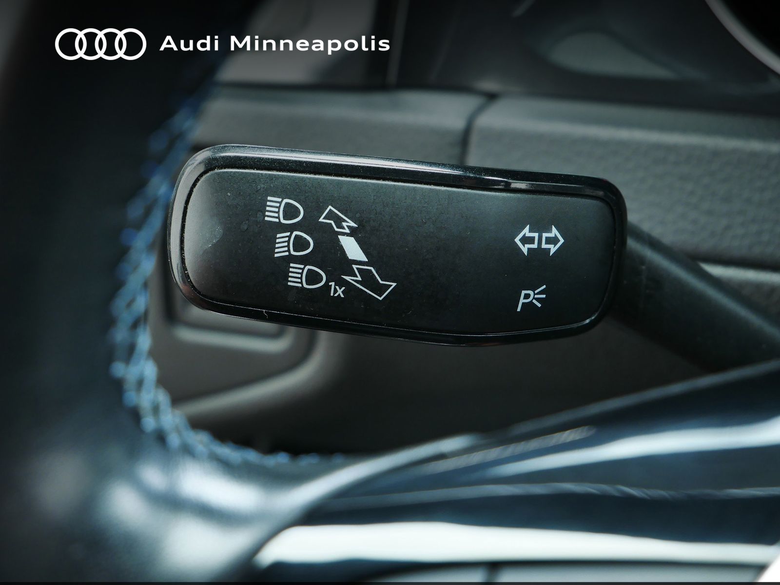 Thumbnail: 2018 Volkswagen e-Golf - 19