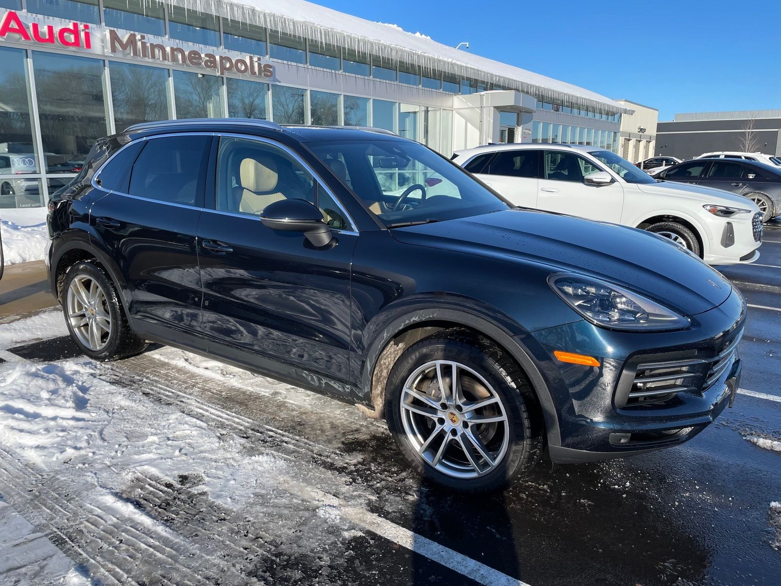 Thumbnail: 2019 Porsche Cayenne - 2