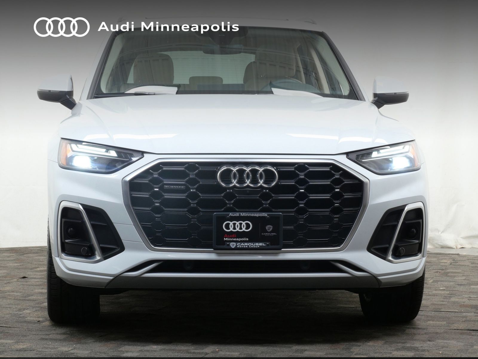Thumbnail: 2023 Audi Q5 - 11