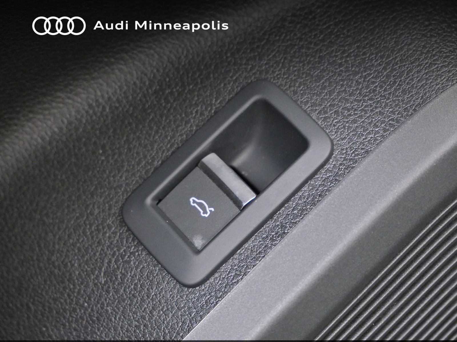 Thumbnail: 2023 Audi Q5 - 19