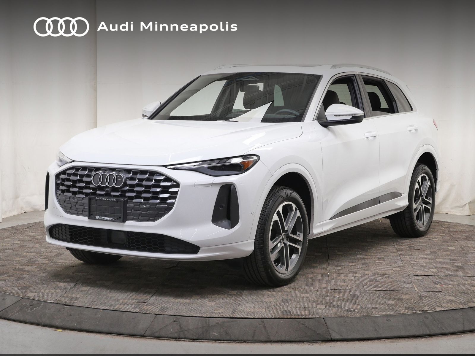 Thumbnail: 2025 Audi Q5 - 1