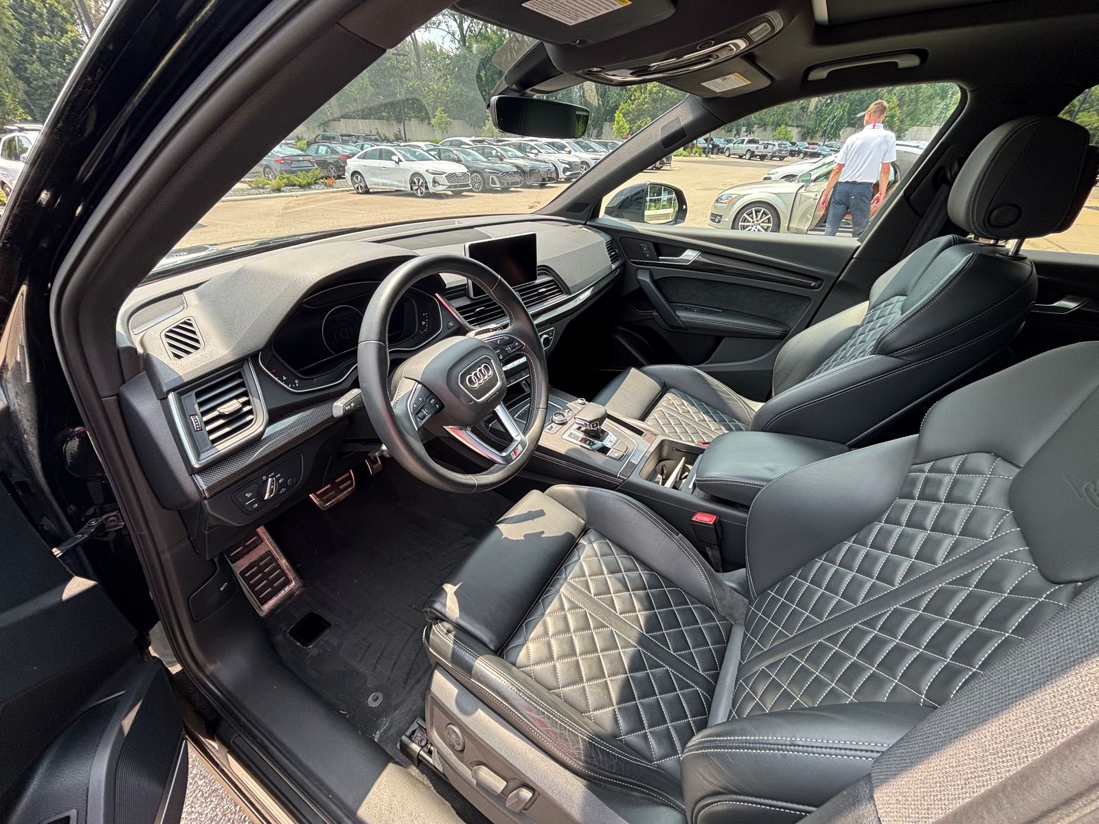 Thumbnail: 2020 Audi SQ5 - 2