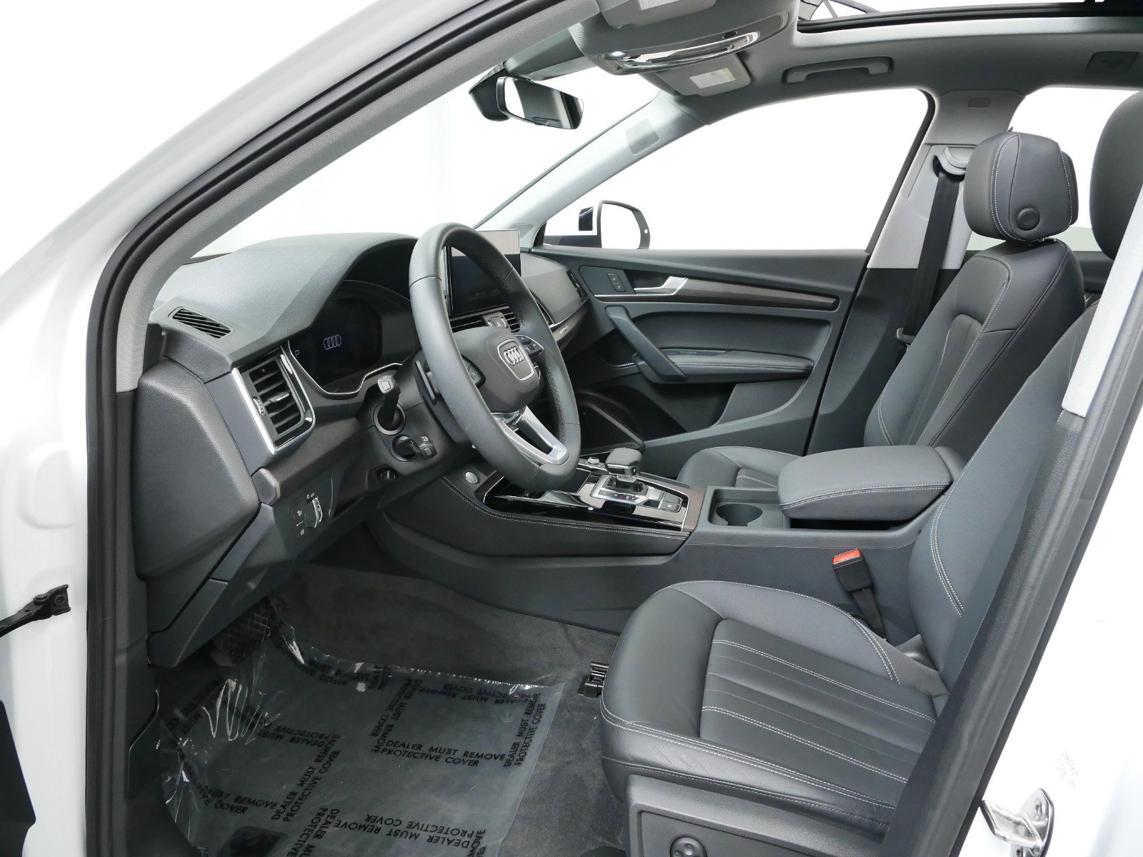 Certified 2024 Audi Q5 Premium Plus with VIN WA1BBAFY3R2027596 for sale in Minneapolis, Minnesota