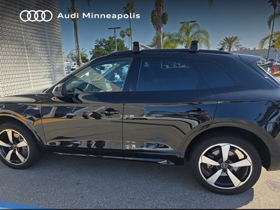 Thumbnail: 2023 Audi Q5 - 7