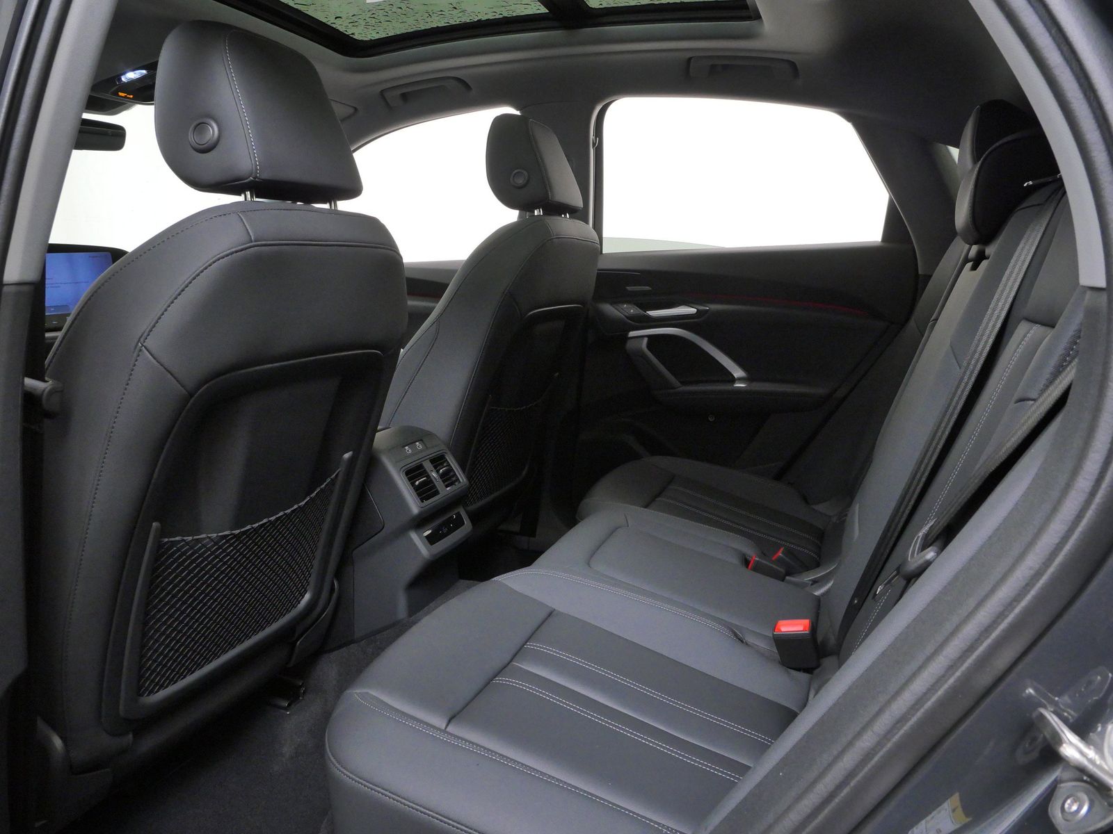 Thumbnail: 2026 Audi Q5 - 13