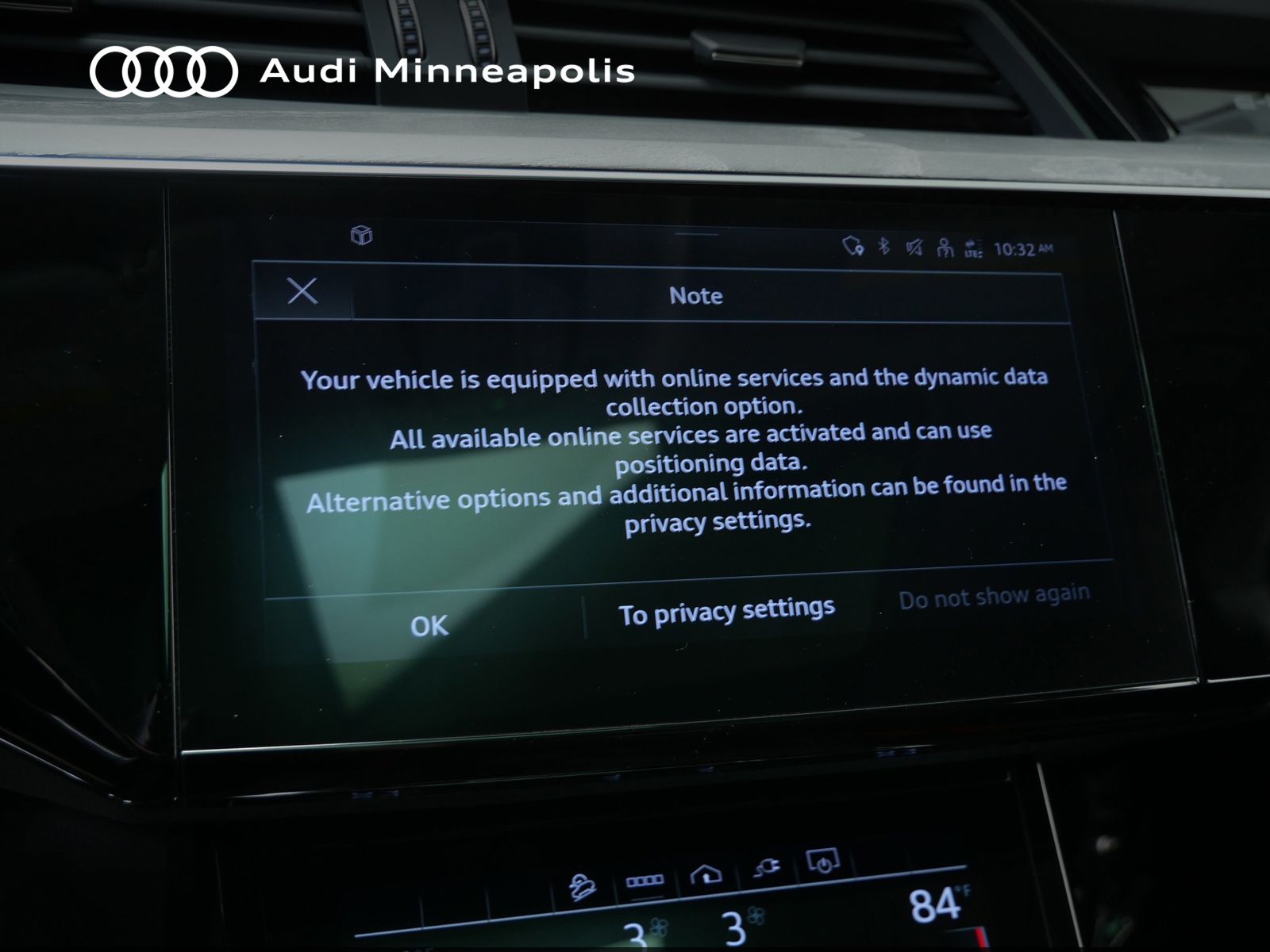 Thumbnail: 2024 Audi Q8 e-tron - 29