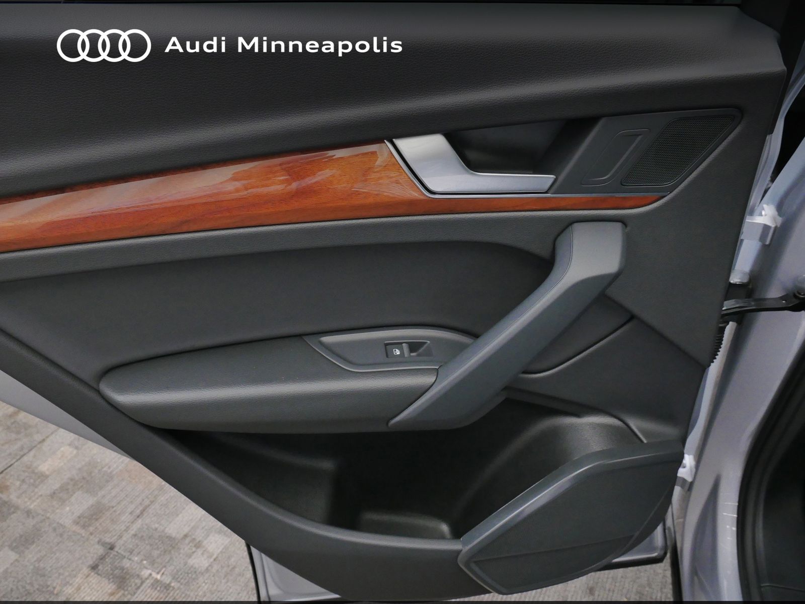 Thumbnail: 2023 Audi Q5 - 16
