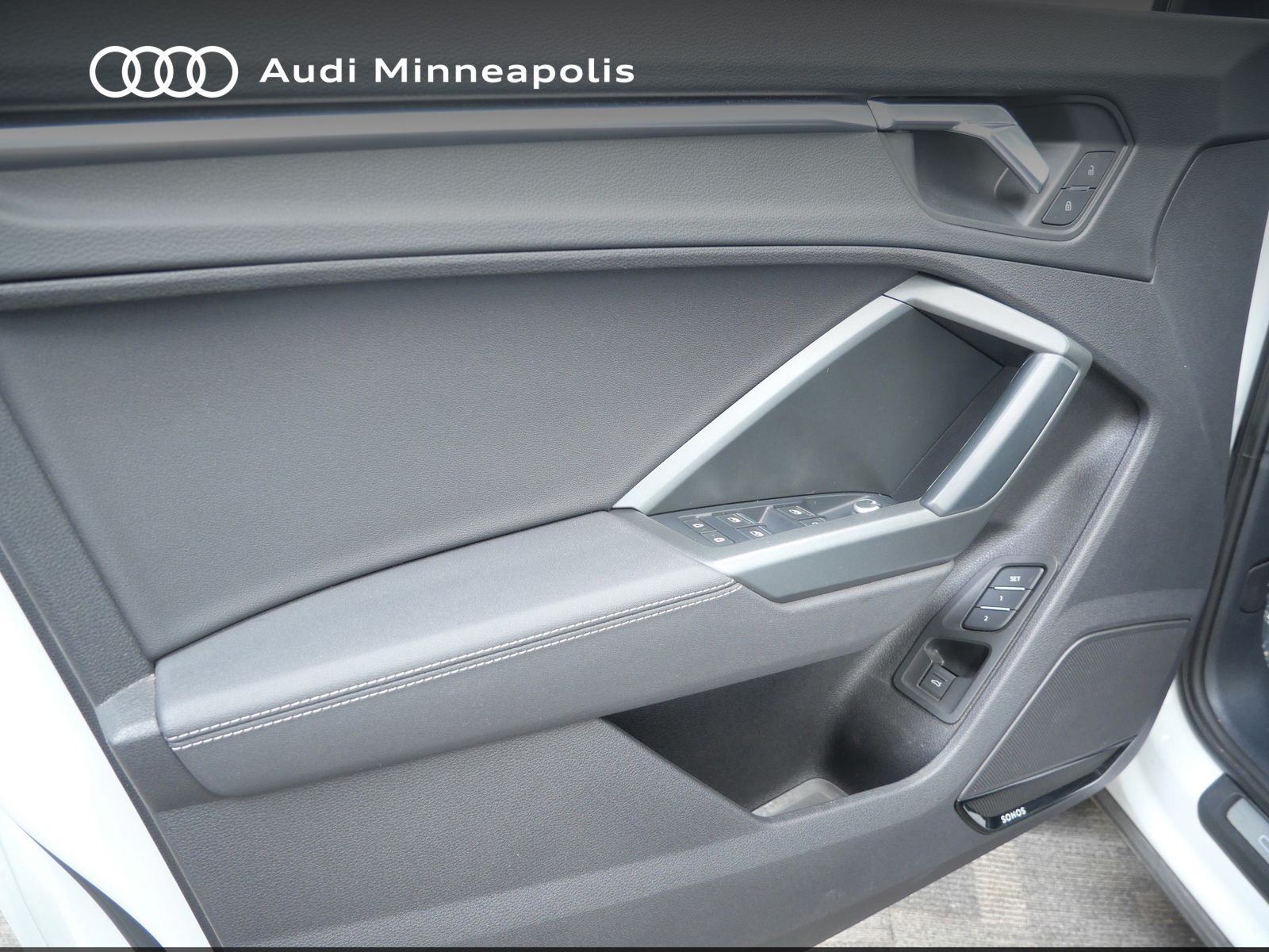 Thumbnail: 2022 Audi Q3 - 11