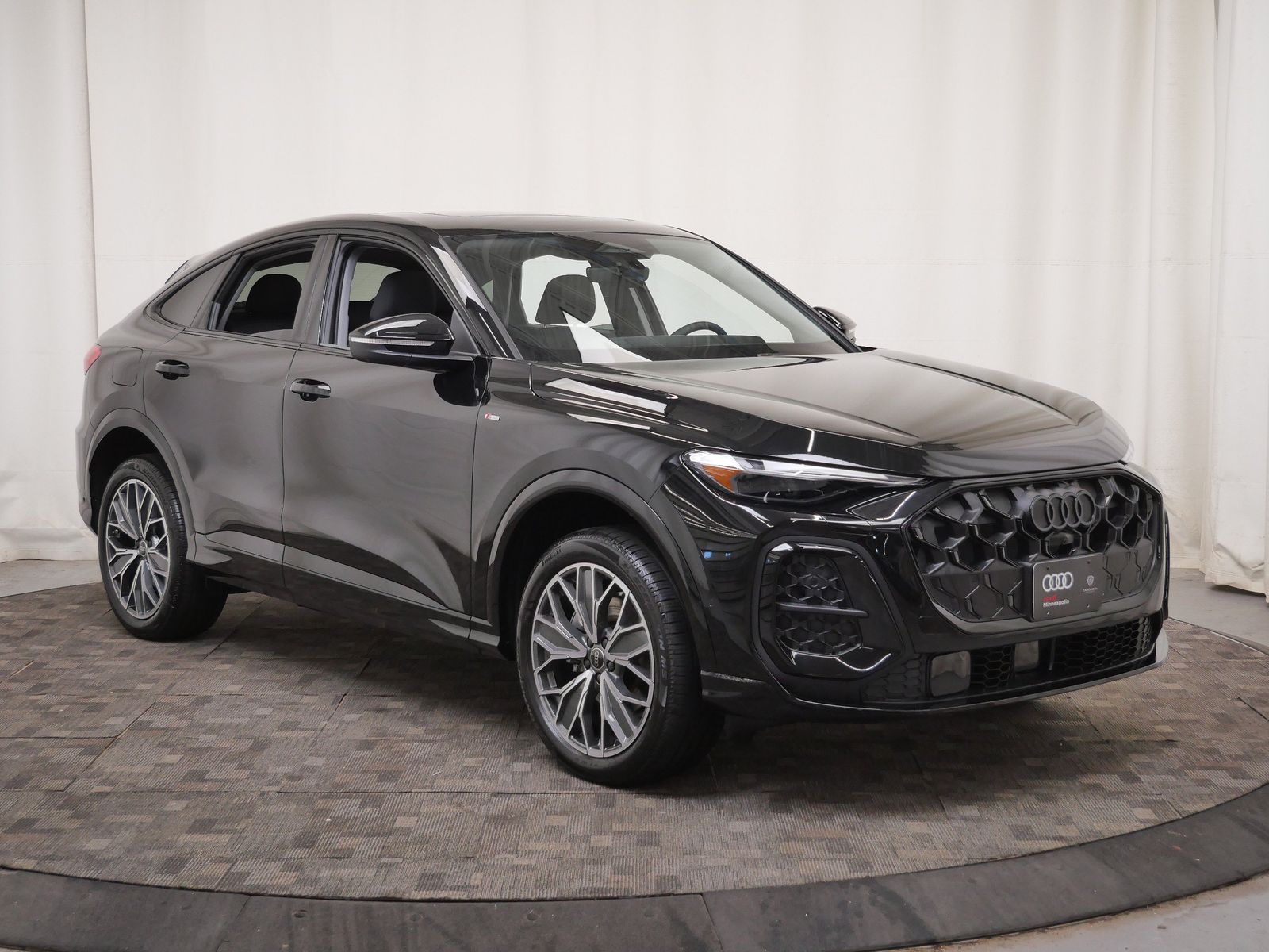 Thumbnail: 2026 Audi Q5 - 8