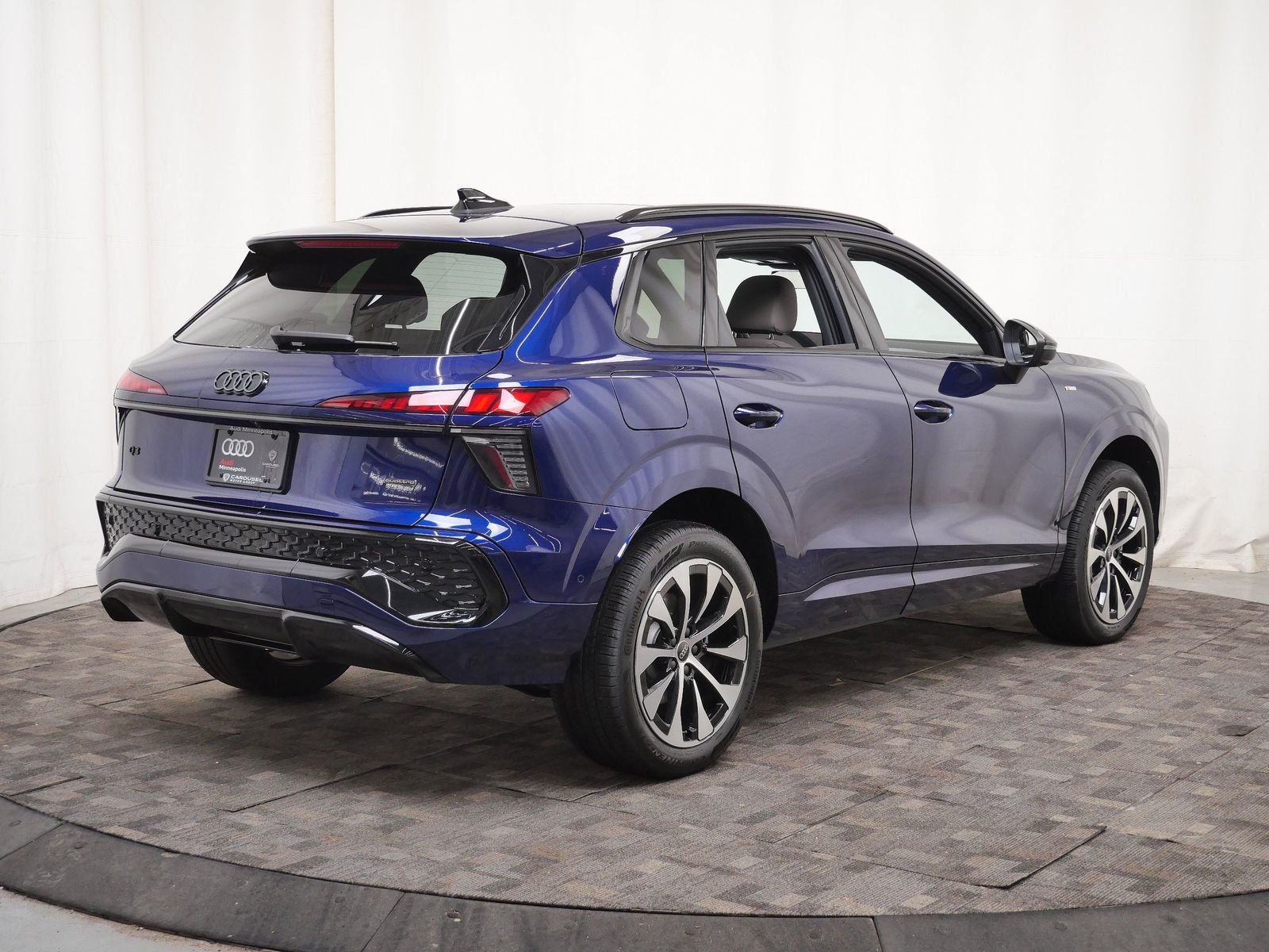 Thumbnail: 2026 Audi Q3 - 6