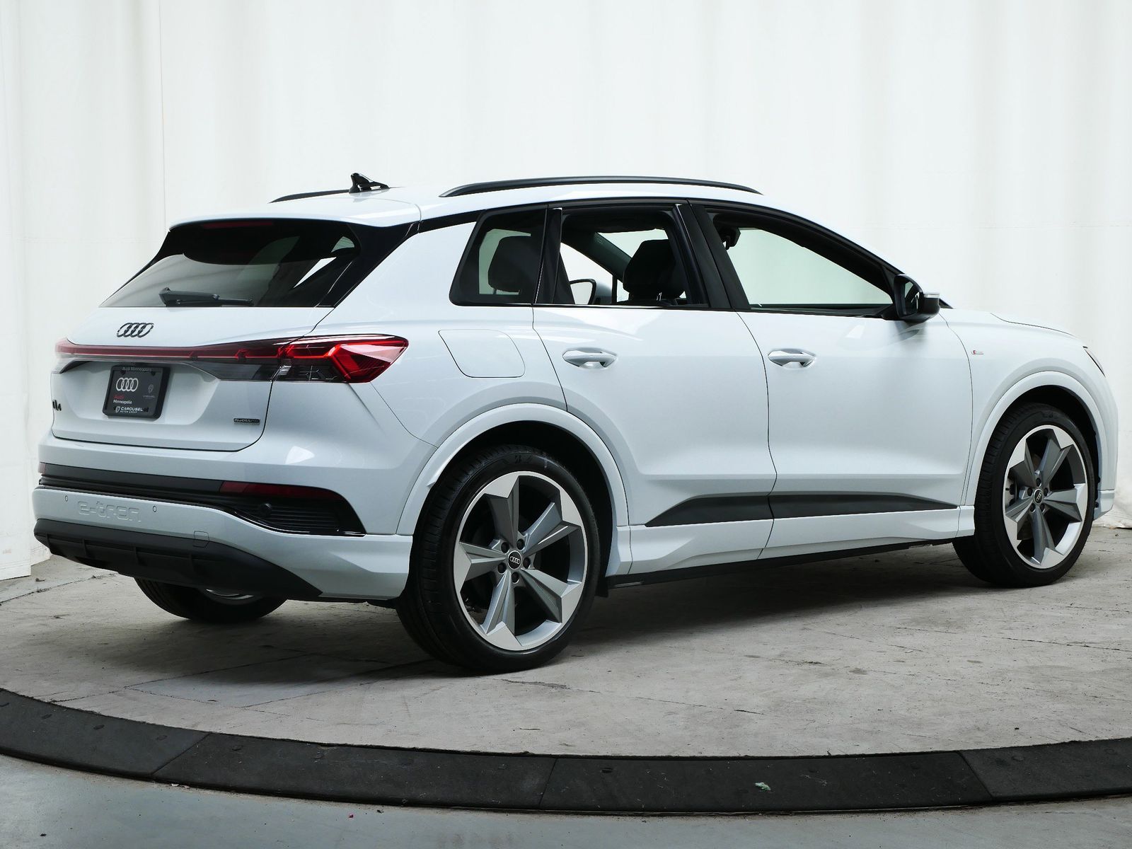 Thumbnail: 2025 Audi Q4 e-tron - 6