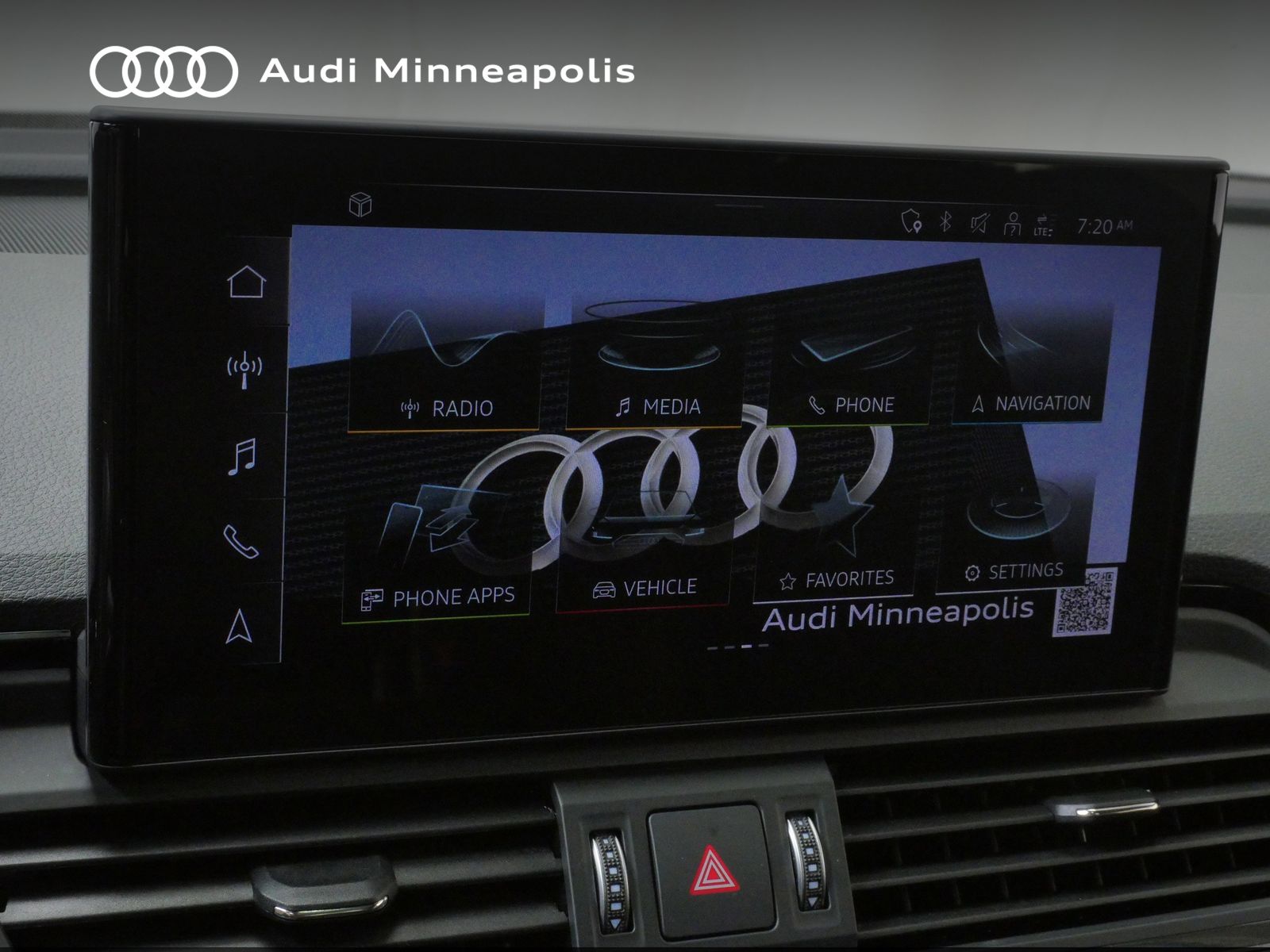 Thumbnail: 2023 Audi SQ5 - 27