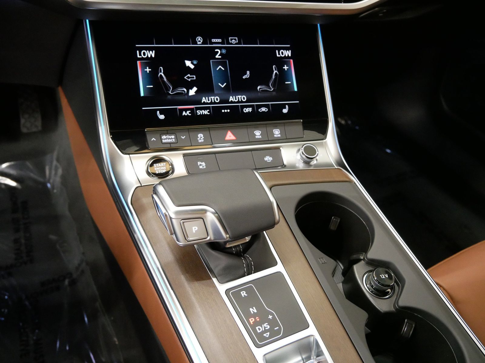 Thumbnail: 2025 Audi A6 - 15