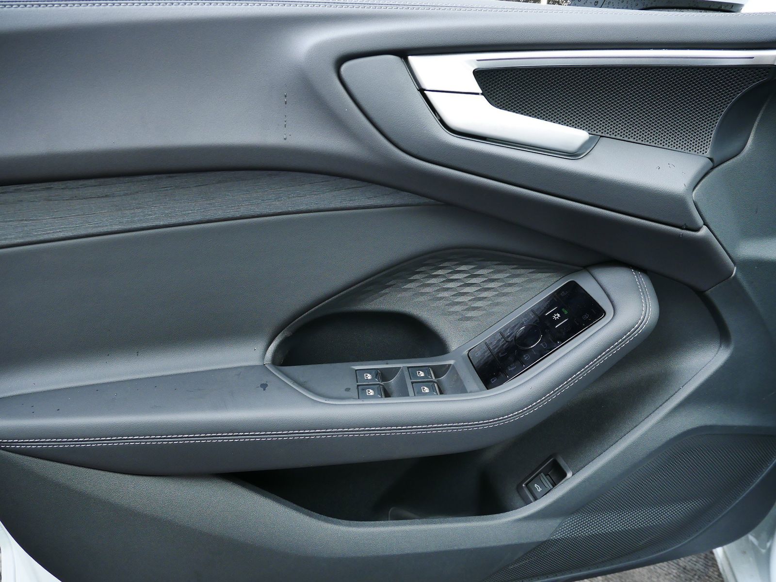 Thumbnail: 2025 Audi A5 - 10