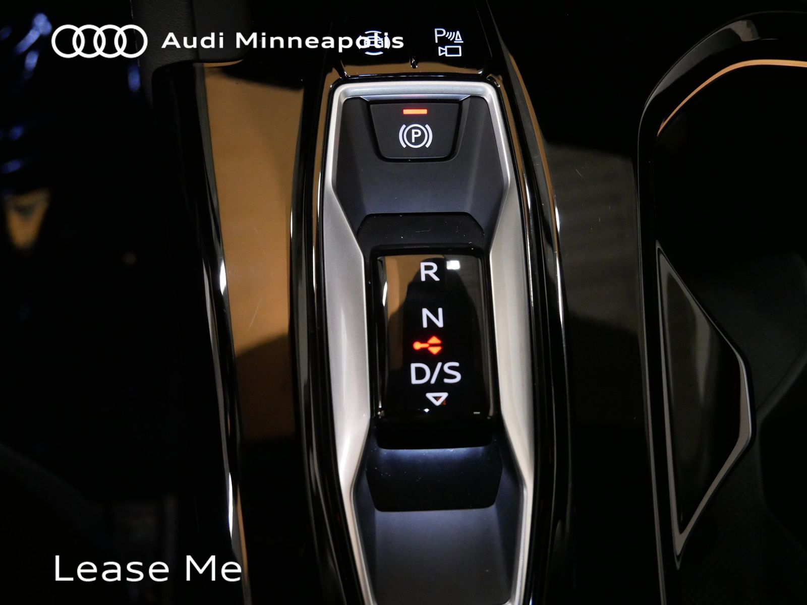 Thumbnail: 2025 Audi Q5 - 23