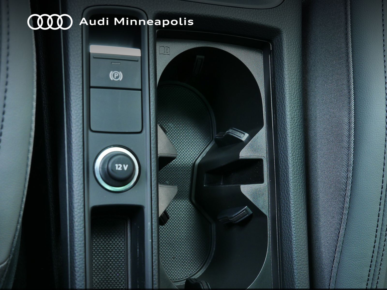 Thumbnail: 2025 Audi Q3 - 28