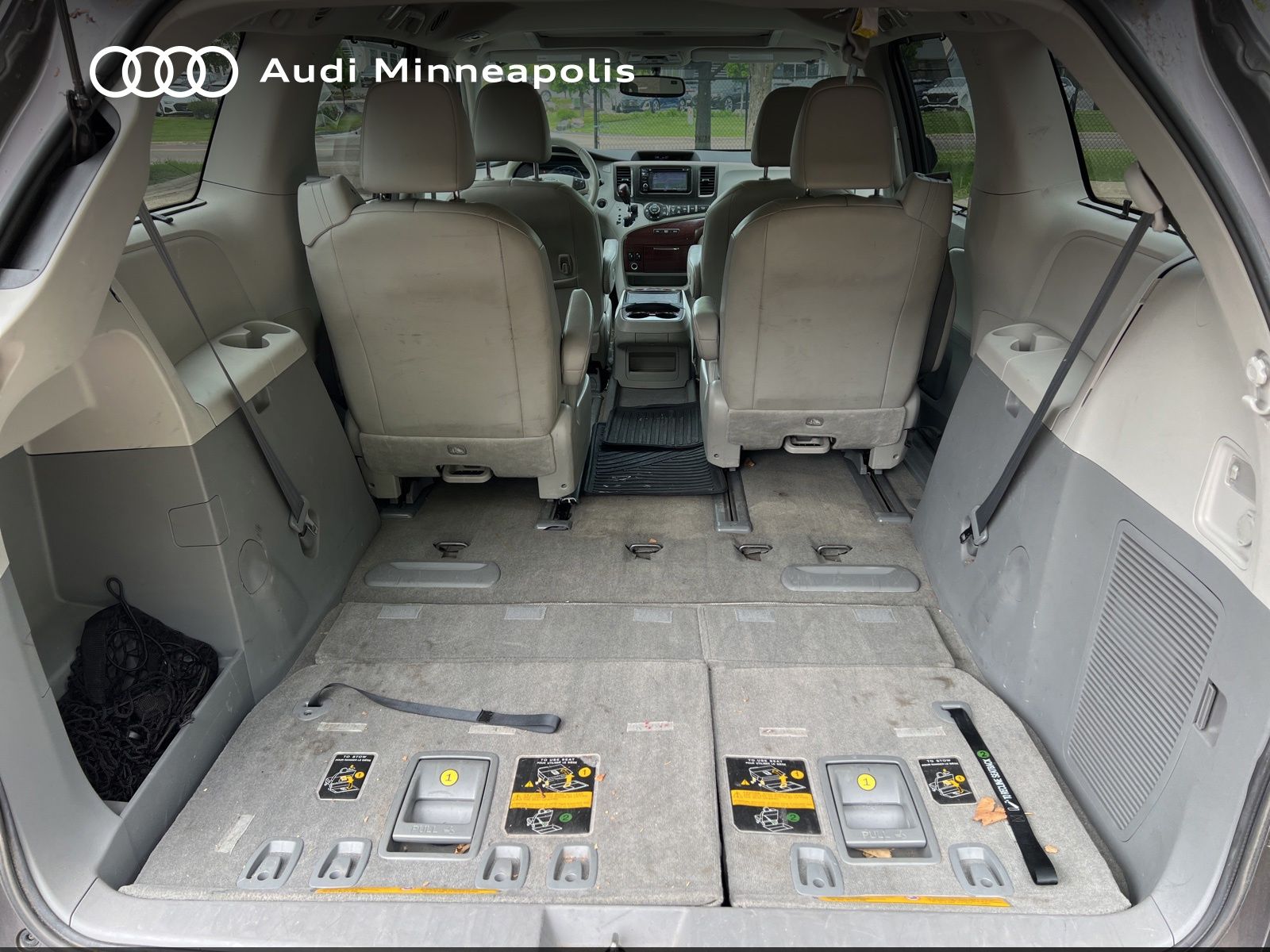 Thumbnail: 2013 Toyota Sienna - 11