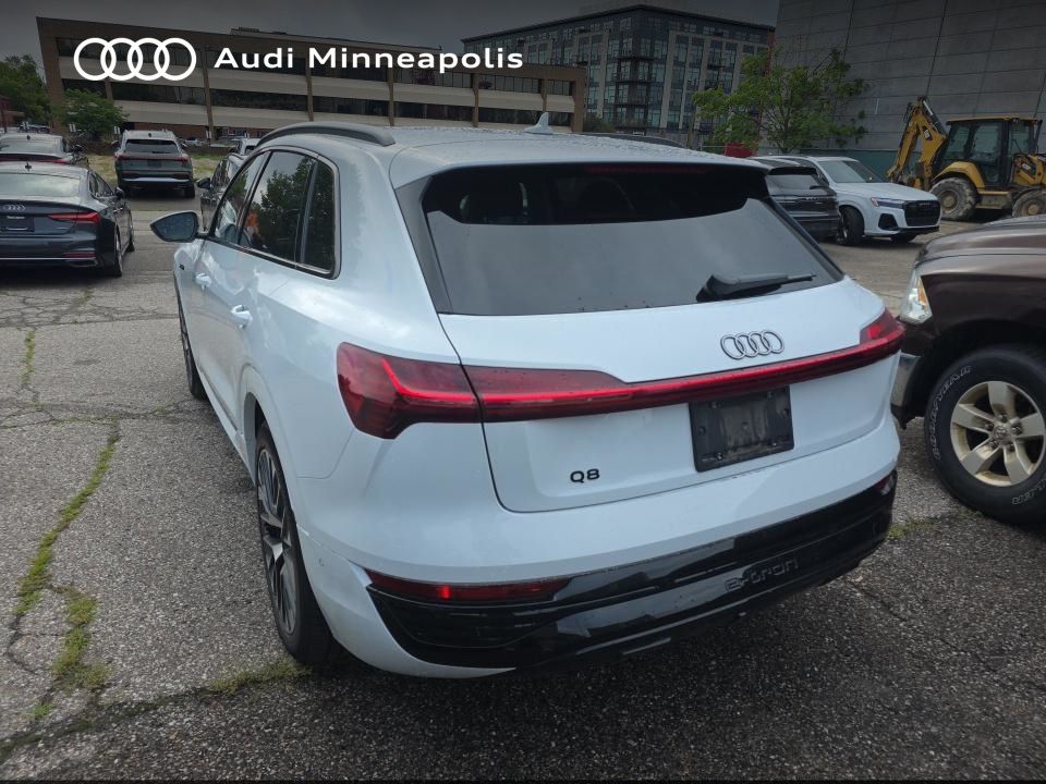Thumbnail: 2024 Audi Q8 e-tron - 7