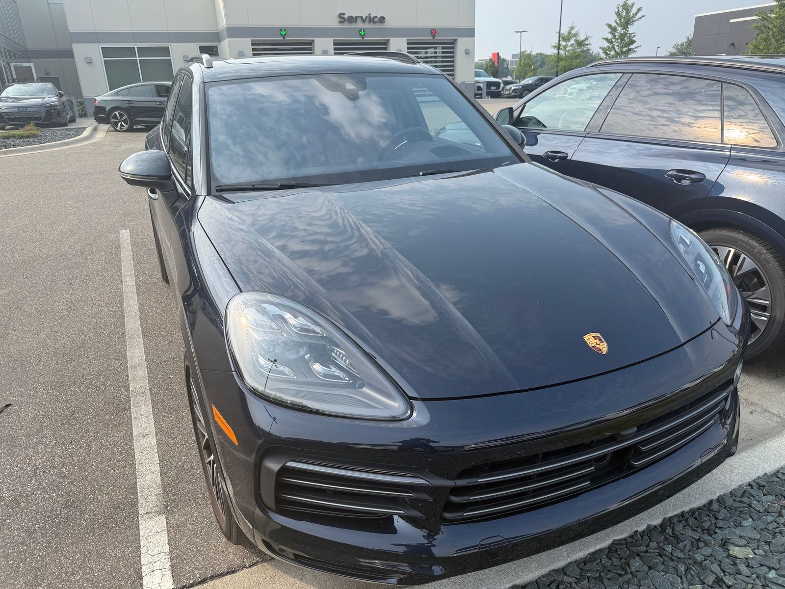 Thumbnail: 2023 Porsche Cayenne - 3