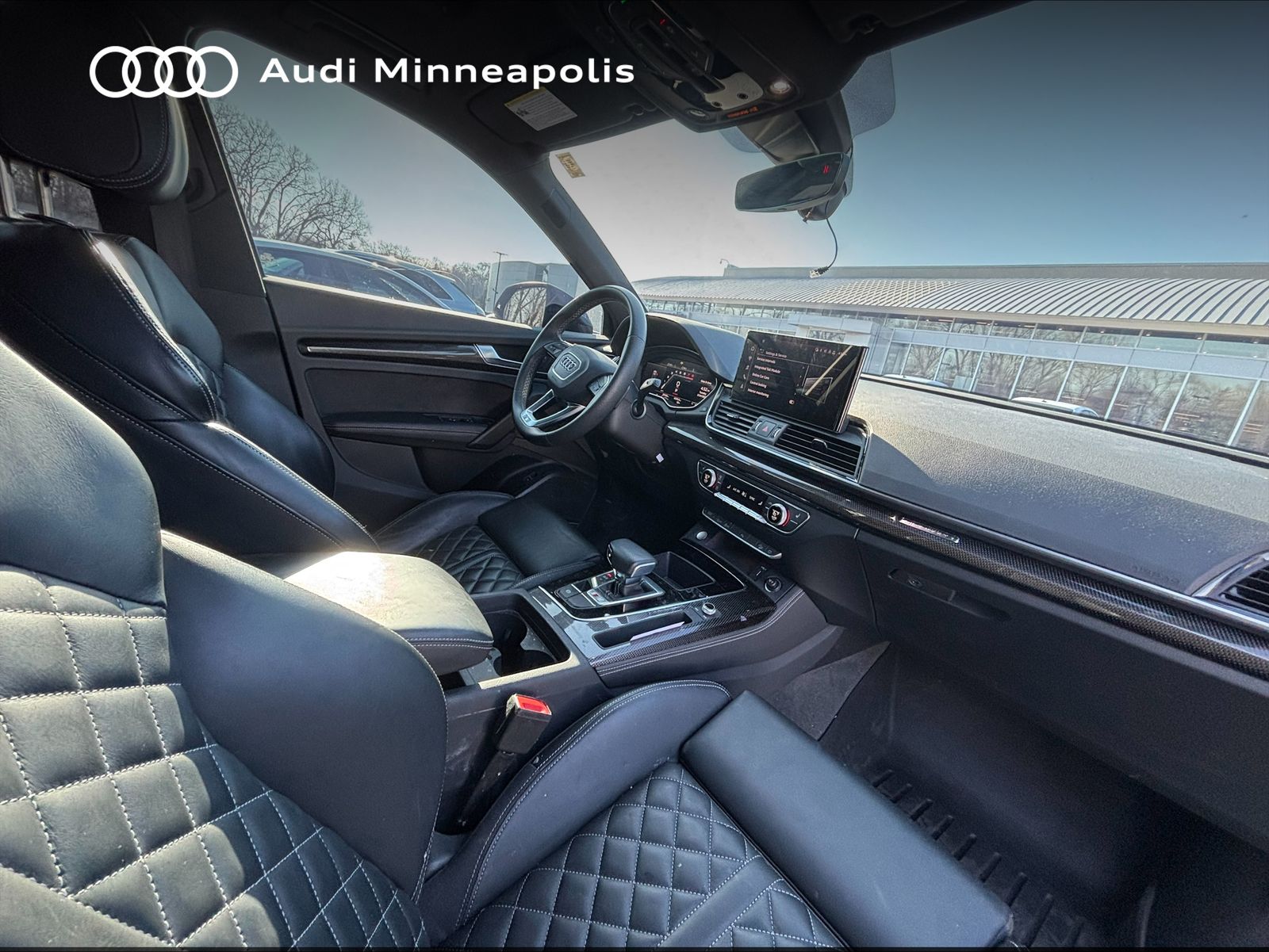 Thumbnail: 2024 Audi SQ5 - 11