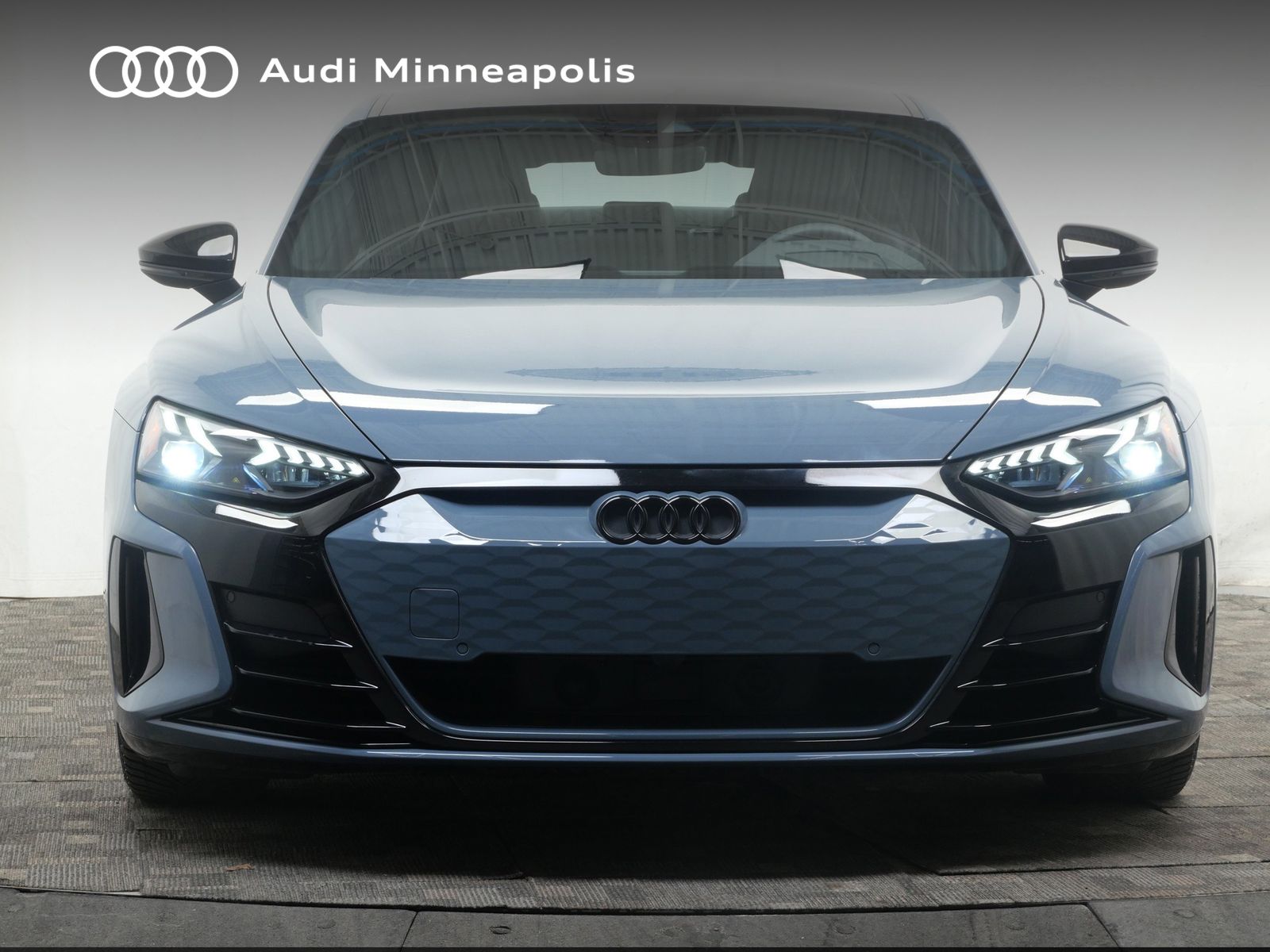 Thumbnail: 2023 Audi e-tron GT - 11