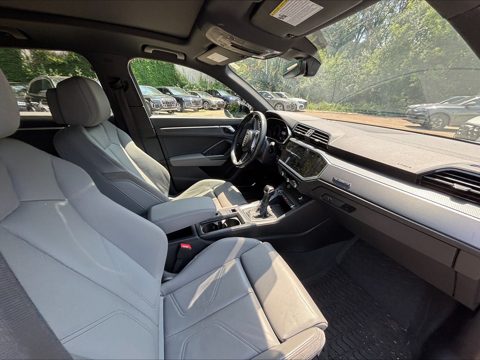 Thumbnail: 2020 Audi Q3 - 6